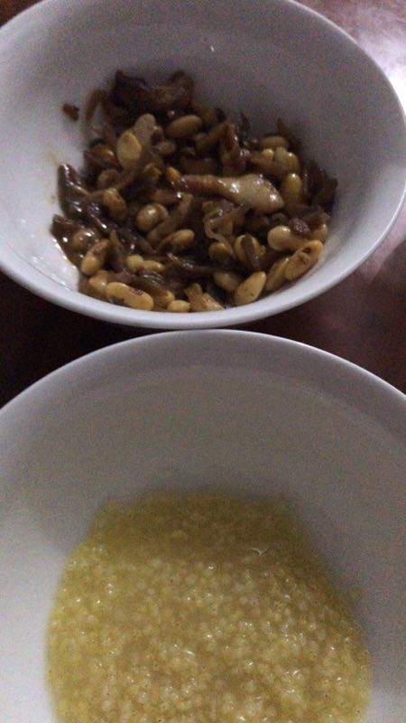 这轮韭菜长势很喜人，连根都拔了······员工数量一直在减少，最开始北京600人后来才二百人，业绩却比之前六百人高······一个错手。下半辈子完蛋了······我们还有心思上来诉苦聊一聊。真正陷进去的，压根说不出话······除了怀疑人生，也不相信人生······信自己，有钱放家里，有太阳摆出来晒晒······怪不得读书的时候经济科老师说，中国的金融和股票他看不懂，让我们好好打一份工······善林金融 2018.5.11-0:44