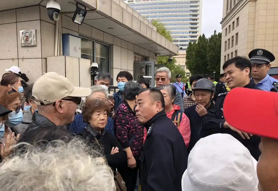 密码保护：天津汇昇案 2023.11.9……【自媒体】汇昇九月十月金秋汇昇平台维权己过去了五个多年头了，五年呀，时间说长，也不算太长，可我们的一生又有多少个五年呢？我们平台的刑事案件早己经审理结束了，执行局执行的情况也己接近了尾声，但是，只因为有一款项没有追缴到位，主审法官在判决书的最后判项中没有写进去，造成了执行法官无法执行追缴！围绕着这一款项的维权两个月了