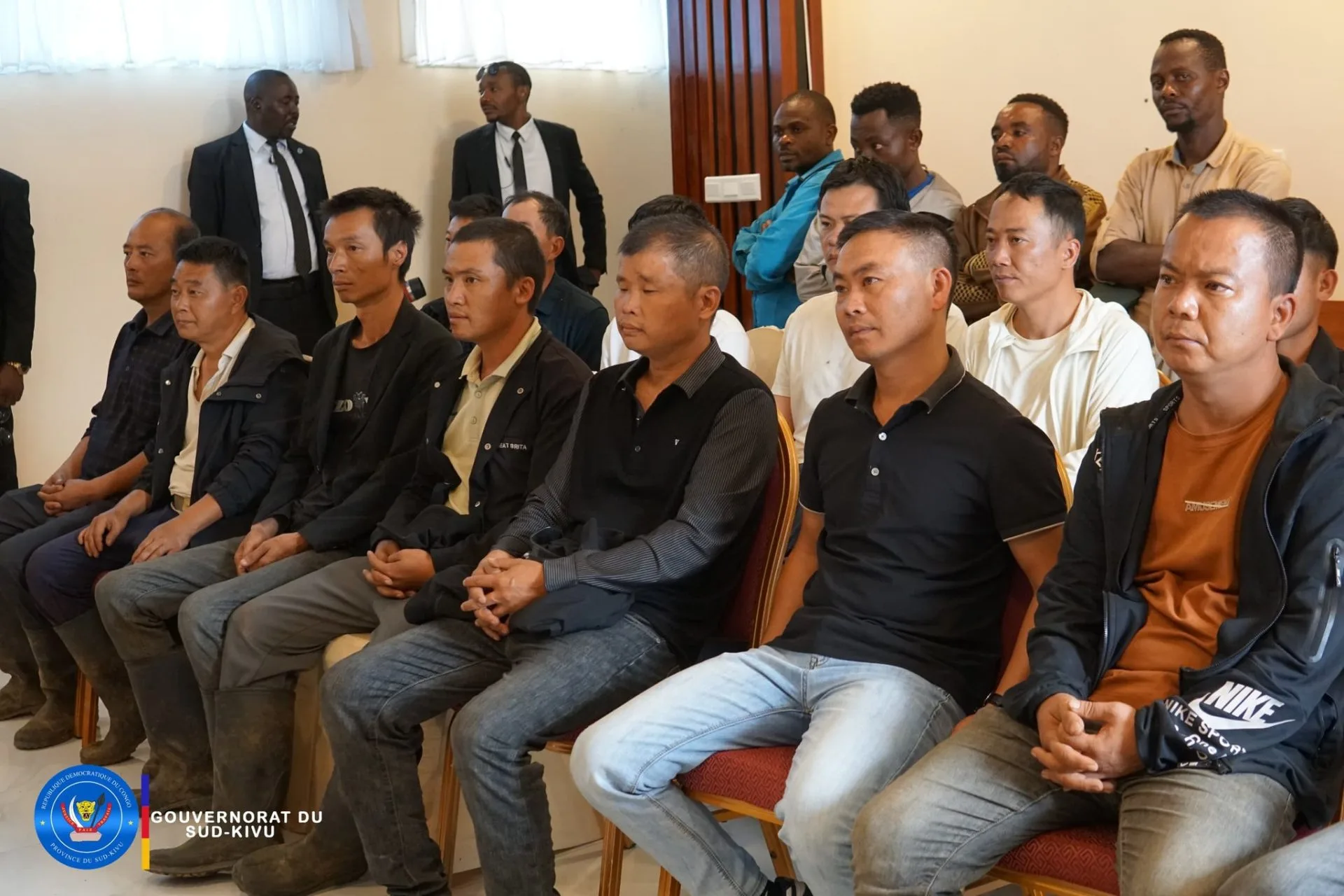 Congo-Kinshasa! exploitation illégale des minerais, violence, bandits 2024.12.26