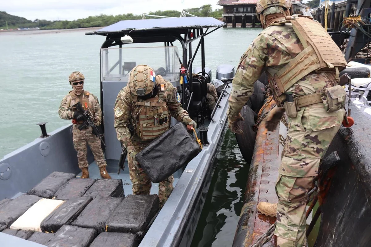 密码保护：Panama! 2025 Polémica por embarcación interceptada con 13.5 toneladas de droga: exdirectivo marítimo asegura haberla vendido en 2023, Homicidio de Esteban De León: Esto es lo que se sabe del caso, Fiscalía de Colón lo busca por su vinculación al delito de homicidio doloso agravado, ¿Por qué Marichely Ruiz la profesora que asesinó a su pareja solo recibió 15 años de prisión, Ricardo Martinelli es emplazado por el Juzgado en caso Odebrecht desconocen su paradero, Ordenan reporte periódico para esposa e hija del dirigente del Suntracs Jaime Caballero y otros dos sindicalistas, Sección de Homicidio y Femicidio solicita la colaboración de la ciudadanía, Se solicita colaboración para ubicar a una mujer investigada por el delito de estafa, Se solicita a la ciudadanía su colaboración para ubicar persona investigada por estafa, Decomisan más de mil paquetes de droga en puerto de la localidad, Se solicita la colaboración ciudadana para ubicar a cuatro personas investigadas por el delito de pandillerismo, ¿Por qué los brazaletes electrónicos no están siendo utilizados, Panamá traslada a más de cien migrantes por mar hacia Colombia en su viaje de retorno, Juez imputa cargos y ordena detención provisional de Genaro López, Genaro López seguirá detenido y le imputan cargos por los supuestos delitos de estafa falsedad y blanqueo de capitales, Interpol Panamá extradita desde España a líder de pandilla desarticulada en Colón, Capturan en Tonosí a presunto homicida de un hombre en Las Minas de Herrera, Delitos sexuales van en aumento en Panamá, presuntamente vinculado a pluralidad de delitos sexuales