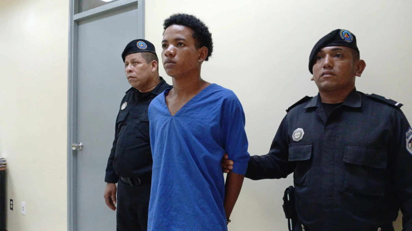 密码保护：Nicaragua! 2025 Acusado del femicidio del barrio Jonathan Gonzáles asegura padecer de VIH-Sida y solicita arresto domiciliar, Realizan audiencia inicial contra Sergio Olivares señalado por el femicidio contra Anielka Mayorquín, Hermana de hombre acusado de femicidio en managua testificará en su contra, Identifican a mujer encontrada muerta en Bluefields varios detenidos por investigación, Continúa proceso judicial contra Don Santos por presunta obstrucción policial, Cinco exempleados de ferretería enfrentan proceso por hurto agravado en Managua, Presentan a presuntos asesinos de Luis Francisco Flores en Bluefields, Una mujer murió asfixiada por su marido en Río San Juan, Ciudadanos denuncian agresión de propietarios de tienda china a una menor en Managua, Jason Trujillo Duarte de 25 años de edad, Procesan a sujeto que ultrajó a su hija adolescente durante un año en Masaya, Mujer se declara culpable tras morder y amputar el dedo meñique de su vecina en Managua, Reprograman juicio para asaltantes que robaron y asesinaron en el barrio Jorge Casaly de Managua, Acusan por tentativa de femicidio a par de sujetos que intentaron estrangular a sus parejas en Managua, Envían a Audiencia Inicial a triciclero que asesinó a señora quién le rentaba cuarto en León, 5 ladrones son metidos presos durante la última semana en el departamento de Chinandega, Plan Nacional Emergencia Vial, Cinco delincuentes capturados en Chinandega por robo en Semana Mayor, pero ya está tras las rejas