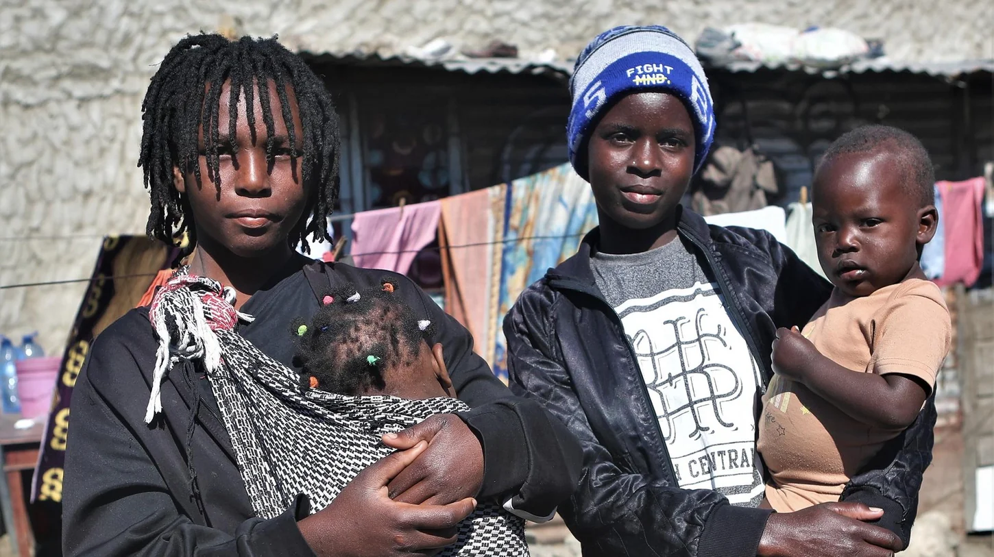 密码保护：Mozambique! 2025 Mais de metade das meninas casam-se antes dos 18 anos no norte de Moçambique, Homem detido após matar ex-mulher grávida com martelo em Maputo, Polícia preocupada com o aumento de casos de suicídio em Inhambane, O Serviço Nacional de Investigação Criminal (SERNIC) deteve nesta sexta-feira dois indivíduos por transportarem ilegalmente somas avultadas de dinheiro. Estavam no interior de um avião no Aeroporto Internacional de Maputo e tinham como destino a China, Mais de 4.200 deslocados após ataques em três distritos de Cabo Delgado, Homem condenado a 20 anos de prisão por homicídio no bairro de Mavalane, Homem detido por assassinato da esposa por motivos passionais em Mandlakazi, polícias e homens-catana detidos por roubo, Suspeito de abusar repetidamente de criança de 8 anos detido em Pemba, Moçambicano detido no Malawi após tentar trocar 36 mil meticais falsos, Dois jovens detidos em Matola por posse ilegal de armas, Moçambique é o terceiro país com maior número de pessoas com HIV no mundo, Malfeitores abusam e matam menor de 15 anos em Sofala, Raptado filho de empresário chinês na Matola, Homem mata alegado amante da esposa após apanhá-los em flagrante, Mulher é encontrada morta após recusar relações sexuais com o namorado em Nampula, Mais um rapto ocorrido na cidade de Maputo, SERNIC apreende 287 quilos de metanfetamina em Sofala, detidos 11 indivíduos em conexão com roubo e assassinato de mototaxistas