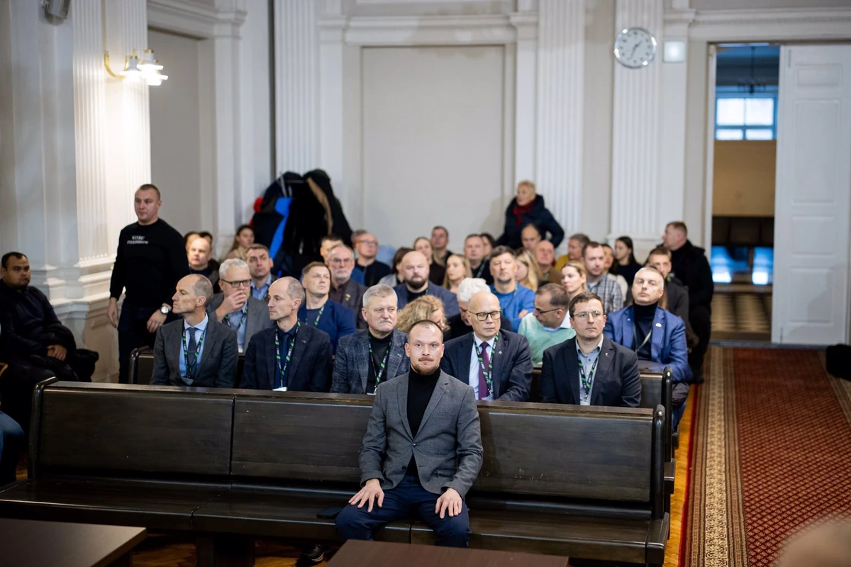 密码保护:Lithuania! 2025 Retas knygas iš VU vogusiam kartvelui teismas paliko daugiau nei trejų metų įkalinimo bausmę, Policija aiškinasi kas rado svetimą banko kortelę ir ja pasinaudojo, Teismo sprendimas dėl moterį Vilniaus rajone nušovusio policininko išteisinimo dar neapskųstas, „Ikea“ padegusiam ukrainiečiui teismas skyrė kiek daugiau nei trejų metų įkalinimo bausmę, Teismas išnagrinėjo M. Drobiazko bylą dėl atimtos Lietuvos pilietybės, Pasieniečiui – kaltinimai nužudžius kontrabandininką, IKEA padegėjas išgirdo nuosprendį, Kybartuose muitininkai sulaikė apie 0.5 mln. eurų vertės rūkalus, A. Ulvidas apskundė dar vieną jam paskelbtą nuosprendį dėl paauglių tvirkinimo, Aukščiausiasis Teismas nepriėmė už šnipinėjimą Baltarusijai nuteisto M. Danieliaus skundo, Landsbergio vardo fondą apšvarinusiai gaujai paskelbtas teismo nuosprendis – pripažinti pavojingais recidyvistais, Landsbergio fondo apgavystės byla, Už pedofiliją teistas Bartoševičius už grotų nenori apskundė nuosprendį, Kristijonas Bartoševičius vaikus tvirkino būdamas Seimo nariu, Už prekybą poveikiu nuteisti šeši asmenys, Laisva paplūdimyje pričiupo iškrypėlį, Vilniaus rajone rasta žmogaus kaukolė ir kaulų fragmentai, Apeliacinis teismas grįš prie moterį tarnybos metu nušovusio policininko Šerpyčio bylos, būtų gavęs peilį į krūtinę ir žmogaus nebėra, Dėl moters nužudymo teisiamas policininkas, iš Tuberkuliozės skyriaus ligoninėje pabėgo vyras, Plungiškės Strazdauskaitės budelis panoro laisvės, Vyrui nupjovė lytinį organą, panevėžietis prisiėmė svetimą kaltę ir kalėjo už kitą žmogų, Teismas atvertė bylą dėl kurstymo prieš Tomą Vytautą Raskevičių, Neblaivi moteris padegė namo laiptus ir duris, Teismas nesuteikė galimybės už nepilnamečių tvirkinimą nuteistam, Į sukčių pinkles įkliuvo dvi panevėžietės, Moteris šiurpina lytinį organą demonstruojantis iškrypėlis, Du kartus nuo Panevėžio policijos sprukusiam recidyvistui