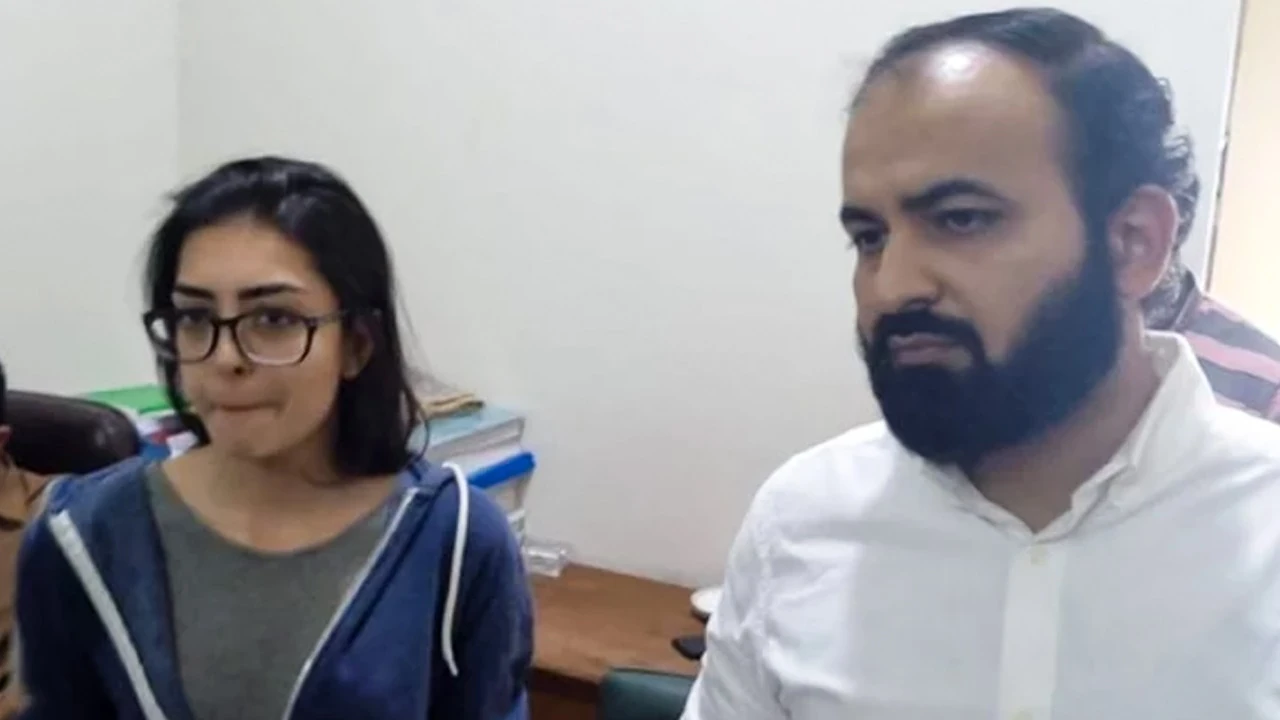 密码保护:Pakistan! 2025.7-12 Rajab Butt Attack: FIR filed after Lawyers rough up social media star in Karachi Court, Two Sisters Commit Suicide After Family Dispute in Lahore, Rawalpindi Salon Owner Rapes Female Employee Case Registered, Pakistan police detain teen girl radicalized online in suspected suicide bombing plot, Prime suspect in Dr Warda murder case killed in police shootout, KP govt forms JIT in Dr Warda murder case, Dr. Warda’s body recovered from Thandiyani forest in Abbottabad who went missing 5 days ago, Woman hurt in acid attack after ‘rejecting advances’, Teacher accused of extortion dies of ‘police torture’, At Least 12 Killed Over 21 Injured In Suicide Blast Near Islamabad District Courts, ATC extends physical remand of seven workers of banned religious party, Karachi police detain over 10 undocumented Afghan nationals in a late night raid, Suicide bomber kills 12 outside court in Pakistan’s capital, Judicial probe into custodial death of Karachi youth ordered, Court issues non-bailable arrest warrants for Imaan Mazari and husband in tweet case, Malala reveals she experienced shooting flashbacks after smoking weed at university, Police deport over 21900 illegal foreign nationals, Man charged with murder in killing of teen TikTok star in Pakistan, Court indicts Umar Hayat in Sana Yousuf murder case, Dr. Mishal Karim missing after jumping into drain over husband’s behavior in Karachi, Pakistan court sentences 17 Imran Khan’s supporters to 10 years each in prison over 2023 riots, TikToker Sana Yousaf’s murder highlights deadly risks for Pakistan’s female influencers, More than 43000 incidents of street crime have been reported in Karachi in the first eight months of 2025 with 60 citizens killed and 216 others injured during robbery resistance, Suicide bombing near political rally in Pakistan kills 13 wounds 30, Pakistani university lecturer arrested for planning foiled Balochistan attack, University lecturer held in Balochistan as security forces foil suicide attack on Aug 14, TikToker Junaid Jani arrested with three female relatives in ‘honey trap’ case in Karachi, CCTV footage phone data link Armaghan to Mustafa Amir’s murder, Man accused of snatching gold earrings from elderly woman killed in Lahore police encounter, More than 240 Imran Khan supporters arrested at protests calling for his release from jail in Pakistan, May 9 riots, Honour killing, Kin accept Kavin’s body five days after ‘honour killing’, Medical board sought as Zahir Jaffer on death row for Noor Mukadam’s murder preparing mercy plea, Police arrest 11 suspects over ‘honor killing’ of newlywed couple, Punjab Police arrest Bushra Bibi’s son for shooting domestic servant at Pakpattan home, Dr Aafia Siddiqui Case