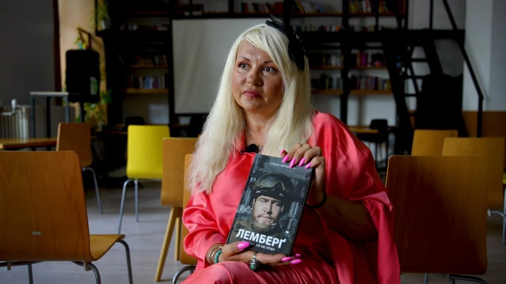 Ukraine! 2025 Підозрюваний у вбивстві Парубія визнав злочин і пояснив свій мотив, “Я його вбив”: підозрюваний у вбивстві Андрія Парубія визнав свою провину, Арешт без права внесення застави. У Львові обрали запобіжний захід підозрюваному у вбивстві Парубія, Колишня дружина підозрюваного у вбивстві Парубія підтвердила що їхній син вважається зниклим безвісти