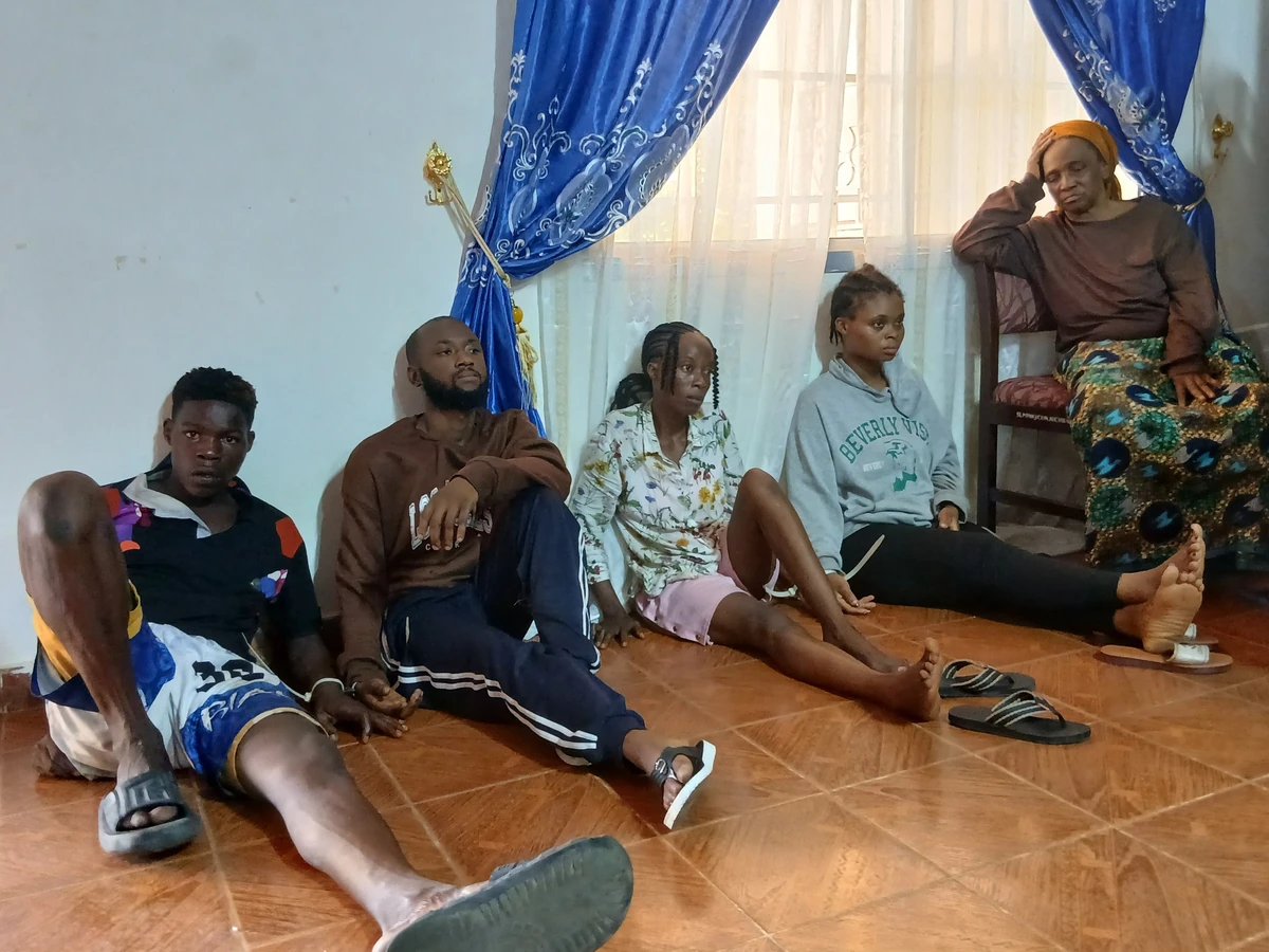 Sierra Leone! Makeni Police Lead Major Drug Raid — 123 Addicts Rescued and Taken to Rehabilitation Centre, Calaba Town Police Arrest Suspected Drug Dealer with 628 Wraps of Kush, SLP Steps Up War on Drugs — 130 Suspects Arrested in Nationwide Crackdown, Confusion as Elderly Woman Arrested With Kush in Makeni Fails to Appear in Court, Guinean Woman Arrested with 91 Parcels of Suspected Cocaine at Sierra Leone–Liberia Border, Calaba Town Community Demands Justice After Man Beaten to Death Over Alleged Fuel Theft, Deadly Mystery in Hastings as Three Perish