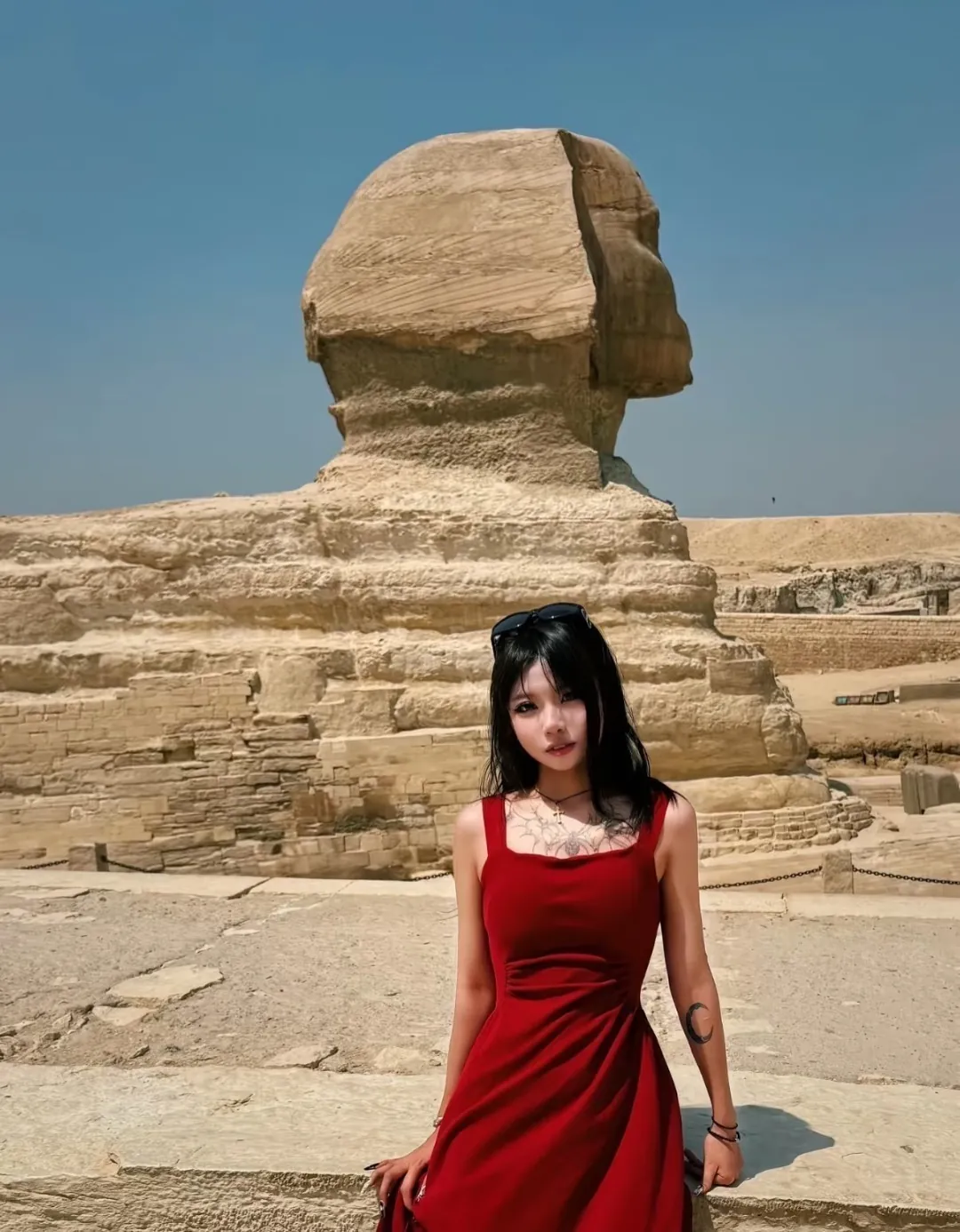 Egypt! Disappearance of Chinese woman in Egypt uncovers cyber fraud gang, Her name is Chi Guangying (nick name Fofo), she arrived in Cairo Egypt on August 6th 2025, 池广滢 内蒙古包头市人, 一开始网友说是符文战士 去那边卖淫的, 满身符文的乖乖女在埃及失联 以为她被电了 没想到她是电人的, 池广滢妈妈：我女儿很乖的