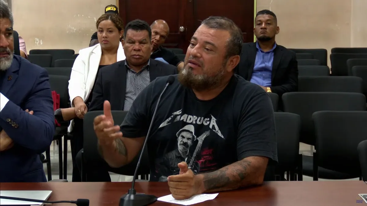 密码保护:Panama! 2025 César Caicedo queda detenido de forma provisional por narcotráfico, Rico Pineda seguirá detenido niegan por tercera ocasión cambio de medida cautelar, Ordenan reporte periódico para esposa e hija del dirigente del Suntracs Jaime Caballero y otros dos sindicalistas, Fraude contra la Caja de Ahorros: Decretan receso en audiencia contra influencer y demás aprehendidos, Polémica por embarcación interceptada con 13.5 toneladas de droga: exdirectivo marítimo asegura haberla vendido en 2023, Homicidio de Esteban De León: Esto es lo que se sabe del caso, Fiscalía de Colón lo busca por su vinculación al delito de homicidio doloso agravado, ¿Por qué Marichely Ruiz la profesora que asesinó a su pareja solo recibió 15 años de prisión, Ricardo Martinelli es emplazado por el Juzgado en caso Odebrecht desconocen su paradero, Ordenan reporte periódico para esposa e hija del dirigente del Suntracs Jaime Caballero y otros dos sindicalistas, Sección de Homicidio y Femicidio solicita la colaboración de la ciudadanía, Se solicita colaboración para ubicar a una mujer investigada por el delito de estafa, Se solicita a la ciudadanía su colaboración para ubicar persona investigada por estafa, Decomisan más de mil paquetes de droga en puerto de la localidad, Se solicita la colaboración ciudadana para ubicar a cuatro personas investigadas por el delito de pandillerismo, ¿Por qué los brazaletes electrónicos no están siendo utilizados, Panamá traslada a más de cien migrantes por mar hacia Colombia en su viaje de retorno, Juez imputa cargos y ordena detención provisional de Genaro López, Genaro López seguirá detenido y le imputan cargos por los supuestos delitos de estafa falsedad y blanqueo de capitales, Interpol Panamá extradita desde España a líder de pandilla desarticulada en Colón, Capturan en Tonosí a presunto homicida de un hombre en Las Minas de Herrera, Delitos sexuales van en aumento en Panamá, presuntamente vinculado a pluralidad de delitos sexuales