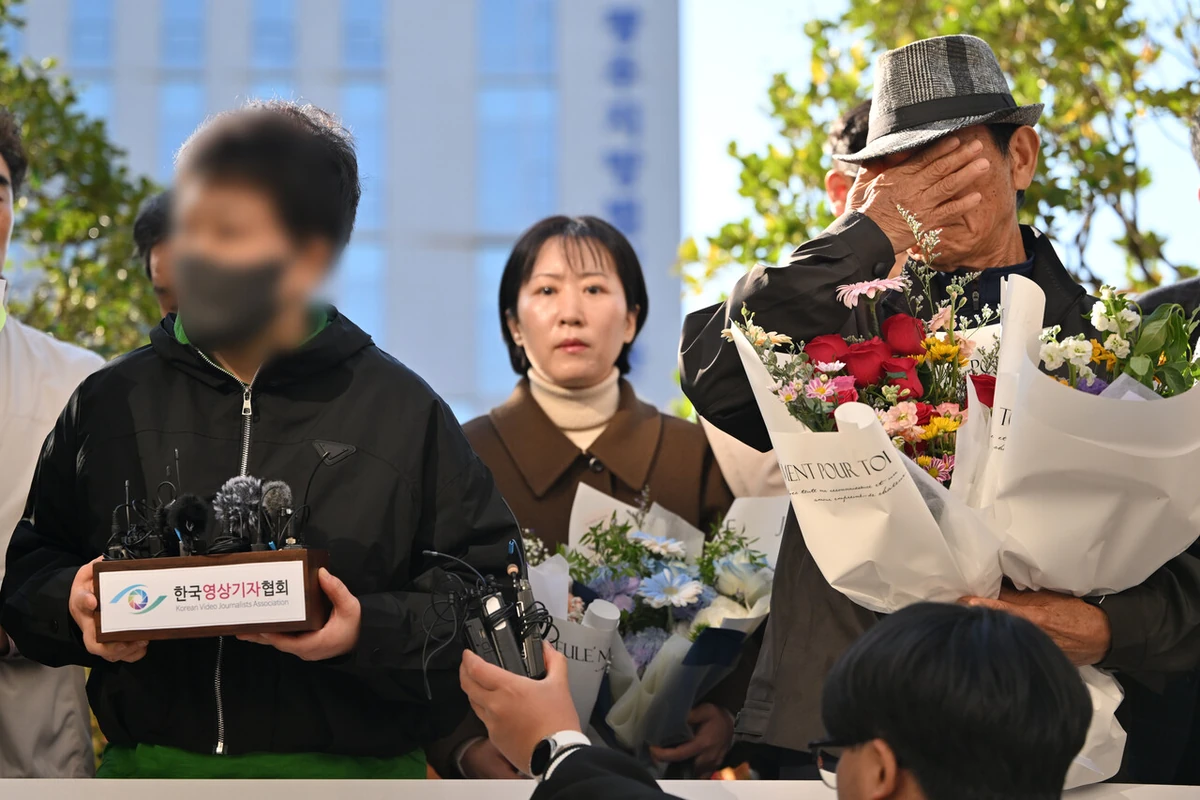 密码保护：Korea! 2025 김건희 특검 도주 중인 도이치1차 주포 체포, ‘스토킹 살인미수’ 장형준에 징역 25년 구형, ‘청산가리 막걸리 살인 사건’ 부녀 16년 만에 무죄…“檢 수사 위법”, 여행 간다던 70대 부산역 광장서 분신 사망, “전 남친에 복수” 1인 2역이었다…전국 돌며 성폭행, “나는 왜 살려뒀을까”…연쇄 살인범 이춘재 전처 침묵 깨고 31년만의 고백, ‘화성연쇄살인’ 이춘재 전처 31년 만에 증언…”나는 왜 안 죽였을까”, 법원 이진숙 체포적부심 인용…”추가 조사 필요성 크지 않아”, ‘캄보디아 구금’ 한국인 64명 송환…수갑 채워 경찰 압송, 마스크에 수갑 대부분 2030男… 캄 감옥서 韓경찰서로, ‘이춘재 연쇄살인’ 고문 끝에 허위자백…검찰 재심서 “사죄드린다”, 검찰 ‘이춘재 연쇄살인’ 용의자 몰렸던 고 윤동일씨에 무죄 구형, 최대 성착취 ‘자경단’ 이끈 김녹완 무기징역 구형…내달 선고(종합), 고무보트로 460㎞ 달려 제주 밀입국…”중국인 6명 돈벌러 왔다”, 보트 타고 460㎞ 서해 건너 제주 밀입국 중국인 “돈 벌러 왔다”(종합), ‘고 오요안나 괴롭힘 의혹’ 동료 5억 손배소 기일 10월로 연기, 故오요안나 괴롭힘 가해 의혹 기상캐스터 ‘5억 손배소’ 2차 변론 연기, 법무부 ‘서울의봄’ 김오랑 중령 손배소송 항소 포기, 법무부 ‘서울의 봄’ 김오랑 중령 국가배상 항소 포기, 싸이 측 “수면제 대리수령 명백한 과오…심려 끼쳐 죄송”, 여성 군무원 살해 후 북한강 유기…양광준 항소심도 무기징역, 경찰 의료법 위반 싸이 입건…향정신성의약품 ‘비대면 처방·대리 수령’, 검찰 ‘울산 스토킹 살인미수’ 피의자 장형준 신상 공개, 살인미수 피의자 첫 신상 공개…’울산 스토킹’ 33살 장형준, ‘으어어!’ 울부짖은 33살 장형준 울산 스토킹 살인미수범 공개, ‘미아동 묻지마 살인’ 김성진 무기징역 선고, ‘김건희 집사’ 김예성 입국 직후 체포, 김예성 구속심사서 “도주 우려”, 성매개 감염병’ 매독 환자, 부산 학교폭력 신고 건수 5년 새 2배 증가, 아파트서 발견된 의문의 시신 3구, 61년 만에 정당방위…최말자씨 “대한민국 정의는 살아 있다”, ‘불법촬영 혐의’ 황의조 2심서 징역 4년 구형…9월 선고, 작년 ‘살인 피해’ 여성 333명, 부산 고교생 3명 사망 사건, 딸 살해당하던 순간 직접 재연한 아버지, 일본도 살인범 2심 무기징역에 상고, 술 취해 기억 못하는 동료 속여 15억 갈취한 공무원 2심도 실형, 아들 체벌 놓고 말싸움…부부동반 모임서 아내 살해한 40대, 여탕·남탕 뒤바뀐 스티커에 여성 알몸 노출, ‘마약류 상습 투약’ 유아인 내달 3일 대법 선고, 충남 서천서 ‘묻지마 살인’, 신촌·구로 70억대 전세사기 일당 기소, 미성년자 성폭행 혐의에 “연인” 주장했지만, ‘4명 사상’ 차철남 구속기소, ‘의료계 블랙리스트’ 해외 퍼뜨린 사직 전공의, 부산항 해상유 업자 협박해 금품 갈취한 50대 징역형, ‘피 묻은 족적’ 주인은, 여탕·남탕 스티커 바꾼 남성들, “죽을 것 같다. 숨이 막힌다”, 400여명 하저터널로 피했다…5호선 방화 아찔했던 순간, 안기부 고문에 ‘거짓 자백’한 청년…사법부는 43년 만에야 고개를 숙였다[법조, 수업 중 야구방망이로 50대 교사 폭행한 중학생 입건, 우울증 걸린 여성 스스로 목숨 끊게 방조한 20대 ‘구속’, ‘시흥 살인범’ 차철남 구속 송치…호송 과정서 ‘묵묵부답’, 초등생 살해 교사 명재완 첫 재판서 혐의 인정, 살인범 차철남 내일 송치 사이코패스 검사결과도 나올 듯, 北 해커와 도박사이트 만들어 국내 유통, 여친 ‘졸피뎀’ 먹이고 지문으로 폰 해제 1500만원 빼가, “결혼하자” 데이트 앱에서 ‘환승 연애’ 하며 4억원 가로챈 40대 여성, ‘시흥 흉기 난동’ 차철남 신상 공개 결정, 시흥 살해범 차철남 “빌려준 3000만원 안 갚아 범행”, “악귀 쫓는다” 3시간 숯불로 조카 잔혹 살해한 무속인, 70대 부부의 눈물, 한농대 실습생 돈사 화재로 숨져, 울산 아파트 8층서 네살배기 떨어져 숨져, 학생 성추행 혐의 교사 직위해제, ‘강릉 옥계항 코카인 밀반입’ 필리핀 선원 2명 기소, 캄보디아 범죄조직에 지인 넘겨 감금한 3명 구속기소, 전북 익산서 모녀 숨진 채 발견, 건진법사 재소환, “전 여친 살해했다” 자수, 19층 옥상 난간서 ‘점프’, 층간소음·이상행동이 강력범죄로, 해외입양인 42명 또 진실규명 좌절, 조민 ‘입시비리’ 혐의 항소심도, 미아동 흉기난동, 김다현 악플, 81세 장영자 다섯번째 수감, 방콕 번화가서 불법도박장 운영·가담 한국인 7명 체포, “역에 폭탄 설치했다”, 누범기간에 경비원 폭행한 20대男 법정구속, 입마개 없는 큰 개가 어린이 입술 물어, “오빠 쇼핑몰 투자해” 수십억 가로챈 ‘로맨스 스캠’ 2명 실형, 유명인 내세워 180억 가로챈 ‘주식 리딩방’ 사기 일당, 집유중 새끼 고양이 잔혹 학대, ‘층간 소음’ 시비로 이웃 주민 살해한 40대, 사이버도박 경험 청소년 13% “도박 빚 갚으려 사채 쓴 적 있어”, 29억 뜯어낸 보이스피싱 조직원 7명, 10∼30대 마약사범 증가에…경찰, 지적장애인 중학생 폭행 정신병원 보호사 집유, ‘강제추행 당했다’ 직장 동료 무고한 30대 여성, 제주로 필로폰 밀반입한 외국인들 구속 기소, 사건처리 불만에 경찰서 민원실서 흉기 위협 70대 집유, 하늘양 피살 사건 관련 악성 댓글 수사 5건 진행, 3분 만에 1살 아기 밥 먹인 보육교사, 화순 야산서 백골 시신 발견, 교통사고 피해자인 척 700만원 뜯은 50대, ‘하늘양 살해’ 여교사, “애인 생겼으면 내 선물 쓰지마”, ‘하늘양 살해’ 교사 “사이코패스 아니다”, ‘수십억대 불법 대출 의혹’ 은행 직원 숨진 채 발견, ‘남동생과 공모해 친할머니 살해’ 2심서 징역 12년으로 감형, 인천서 금목걸이 훔친 뒤 부산까지 달아난 20대 긴급 체포, 부모에 흉기 휘두른 뒤 투신, 수원 일가족 4명 사망, 경쟁 청과물업체 업주 살해 중국인 구속, ‘17년 전 시흥 슈퍼마켓 강도살인범’ 2심서도 무기징역 구형, 알고 지낸 노인 살해한 30대 체포…“훈계 화나서”, “상했어요” 쿠팡서 1683회 ‘거짓 반품’해 3185만 원 챙긴 20대, 세종 단독주택서 불…40대 집주인 방화 혐의 조사, 해남 갯벌에 굴 따러 간 60대 부부 차례로 숨진 채 발견, 지난해 조폭 범죄 3천161명 검거…올해도 상반기 특별단속, 제주 교제폭력·가정폭력·아동학대 여전히 전국 상위권, 상선 지시로 필로폰 배달·영양제 불법주사 간호사 실형, “모두 한패” 고의 교통사고 내고 거액 보험금 타낸 일당 단죄, 직원 월급 준다며 돈 빌려 도박 탕진 30대 실형, 초면 여성에 ‘사커킥’ 중상 입힌 남성 항소심도 불복 상고, 혼자 사는 여성 집 침입한 육군 간부…도어락 지문에 덜미, 가상자산 구매자 유인해 금품 빼앗은 중국인 2명 체포, 이혼 요구한 아내 살해…시신 3개월간 차 트렁크에 둔 40대 송치, “탄자니아 돌아가면 동성애 처벌” 난민 소송 이겼다, “28억 원 보내면 유골함 돌려줄게” 중국인 일당 인터폴 적색수배, 밥솥에 마약 숨기고 노래방서 투약…베트남인 주축 조직 41명 검거, 작년 1만4439명 자살 ‘13년내 최다’…유해정보 차단 비상, 고액 알바 유혹에…마약 밀수-유통한 20대 남녀 검거, 제주 호텔서 중국인 남성 흉기 피살…중국인 3명 긴급체포, 전주지검 정읍지청은 24일 살인 및 시체은닉 혐의로 A 씨(70대)를 구속 기소했다, ‘중식당 여주인 흉기 살해’ 범인은 남편의 내연녀였다, 돈을 훔치기 위해 일면식 없는 남성을 살해하고 현금 12만원을 챙겨 달아난 김명현(43)씨가 징역 30년을 선고받자 항소를 제기했다, 고양 음식점 살인 사건 피의자 함께 쓰러져 있던 50대 여성, 설 연휴에 양봉업자 살해·암매장한 70대 구속영장 신청, “조폭이 나를 죽이려 한다” 하루 9번 허위신고 50대 벌금형, 중학생 의붓아들 폭행해 숨지게 한 30대 긴급체포, 연인 술병으로 때린 40대 집유…”사건 후 둘이 결혼한 점 고려”, 숭례문 지하보도 환경미화원 살해 중국인, 징역 25년, ‘이재명 측근’ 김용, 2심도 징역 5년…보석 취소로 법정구속, ‘괘씸죄’까지 더해졌다…카드깡으로 3억원 챙긴 30대 징역 5년, “학원 안보낼 수도 없고”…7·9세 자매 추행 70대 운전기사, “아내가 숨을 안 쉰다”…60대 母 살해한 아들, “졸업하려면 성관계”…‘목사방’ 피해 여성 증언 ‘충격’, 시골 마을 빈집만 골라 상습절도 50대 구속, 부산 주택서 세 모녀 쓰러진 채 발견 현장에 생활고 비관 글, 정신질환 교사가 존속살인 미수 후 3세 아들 살해하고 자살기도, 하늘양 살해 교사, “화장실 간다”며 무단외출 뒤 흉기 구입, 하늘양 살해 교사 할머니 해칠 정도로 위험한 상태였다, ‘하늘양 살해교사’ 의사, “6개월 안정” 3주만에 “정상근무 가능” 소견 뒤집어, ‘여행용 가방에 필로폰’ 딱 걸린 중국인 2심도 징역 7년, 부천 노래방서 50대 여성 살해하고 시신 유기한 30대 구속, 신생아 살해 뒤 시신 유기…40대 친모 구속, 초등생 자녀 2명과 극단선택 시도한 친모 긴급체포, 어르신 460명 꼬드겨 불법 소액 대출 등 36억원 챙긴 11명 송치, 새신랑의 안타까운 죽음…직장 괴롭힘 장수농협 직원 4명 기소, 검찰 ‘스토킹 살인’ 서동하 1심 무기징역에 “형 가볍다” 항소, 학교 폭력 당한 10대 병원서 추락사…유족은 5억대 소송서 패소 무슨 일, “SNS서 만났다”…중학생과 성관계한 현역 군인 현행범 체포, 강남서 택시 2대 들이받고 도주…알고보니 마약운전, 아내 살해한 뒤 2개월여간 차 트렁크에 시신 보관한 남편 체포, 어음 사기 사건, 사기, 살해 중국인 연인, 편의점 중상, ‘가습기 살균제’ 사망 사고