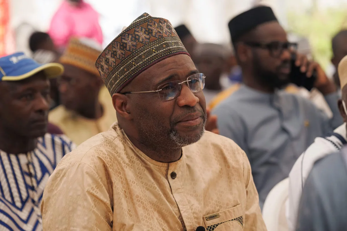 Mali! Koutiala : six braqueurs interpellés à Sincina après trois jours d’enquête, Au Mali des dizaines de camions de carburant détruits dans une attaque de djihadistes présumés, Un homme tué dans un meurtre passionnel à Kayes le couple interpellé, Mali : Moussa Mara l’ex-premier ministre condamné en appel à deux ans de prison dont un ferme pour avoir apporté son soutien à des prisonniers politiques, Armed men in Mali abducted and publicly executed a TikTok influencer who posted in support of the country’s military, Malian TikToker killed by suspected jihadists after pro-army posts, Suspected French spy arrested in alleged Mali coup plot