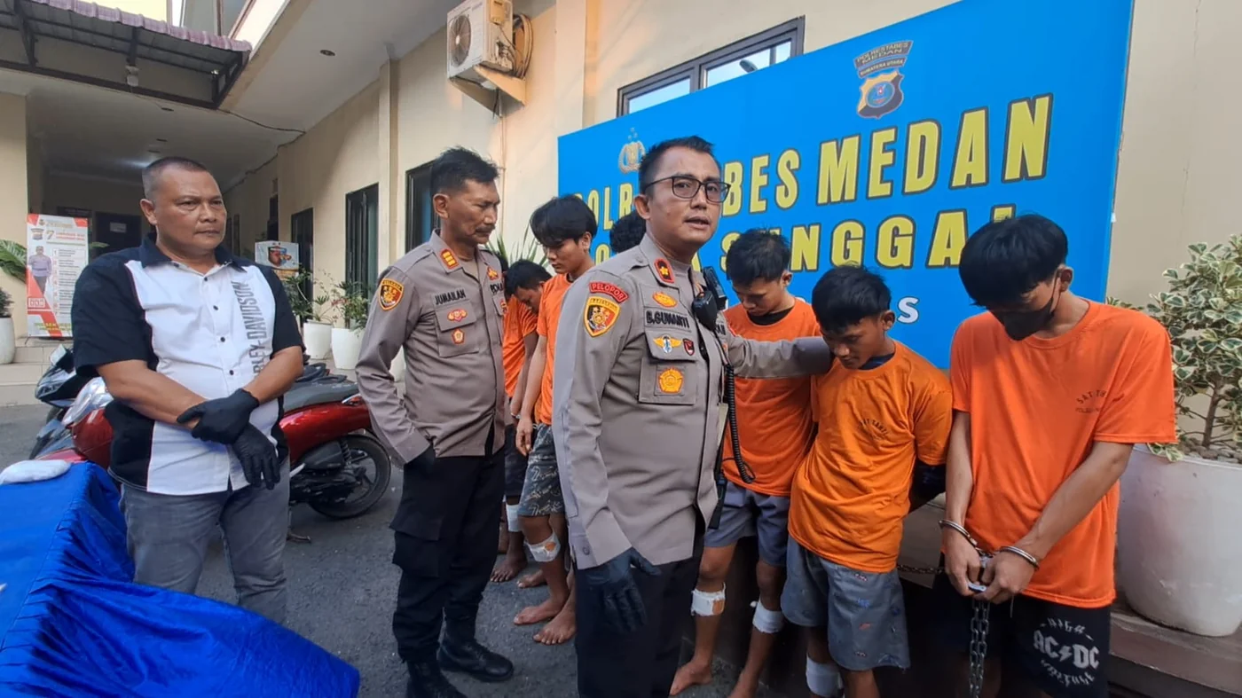 密码保护:Indonesia! 2025.7-12 Pemilik Minilab Narkoba di Batam Divonis Penjara Seumur Hidup, Bintang Porno Bonnie Blue Didenda Imigrasi Rp200 Ribu Dideportasi dan Blacklist 10 Tahun, Penampakan Bonnie Blue dan 3 Rekan Saat Dideportasi dari Bali Melanggar Izin Keimigrasian, Bintang OnlyFans Bonnie Blue Diperiksa Imigrasi Terkait Film Porno di Bali, Polda Metro Ungkap Penipuan WO Ayu Puspita Kerugian Capai Rp11.5 Miliar, Hakim Perintahkan Jaksa Selidiki Saksi Sidang Korupsi Renovasi Puskesmas Labuhanbatu Memanas, Polsek Gempol Pasuruan Ringkus Komplotan Pencuri Emas Tiga Pelaku Masih Buron, Polsek Sunggal Ringkus 7 Specialis Begal Malam 5 Orang Ditembak, Kabar Terbaru Ledakan SMAN 72 Terduga Pelaku Sudah Siuman, Tok! Pria Pembunuh Istri di Banyuanyar Divonis 14 Tahun 6 Bulan Penjara, Menguak Motif Ledakan di SMAN 72 Benarkah Pelaku Korban Bullying, Kronologi-Fakta Terkini Ledakan di SMAN 72 Kelapa Gading, Indonesia Pulangkan Dua Napi Kasus Narkoba Asal Inggris, Indonesia Serahkan 2 WNA Terpidana Mati Kasus Narkotika ke Pemerintah Inggris, British Woman on Death Row Leaves Indonesia After Repatriation Deal, Ini Tampang Suwarno Pembunuh-Perampok Mutmainah di Jombang, Satuan Narkoba Polrestabes Medan Tangkap Kurir Narkoba Jaringan Internasional 8 Kilogram Sabu dan Ribuan Pil Ekstasi Dista, Polsek Medan Area Tembak Pelaku Curi Puluhan Laptop di Jalan Tuba II Medan Denai, British grandmother on death row in Indonesia gets reprieve over a decade after drug conviction, Polisi Tangkap Dua Kurir Narkoba Antar Provinsi di Percut 2 Kg Sabu Diamankan, Polisi Tangkap Pengedar Narkotika di Jalan Suka Tani Medan Johor Sabu Sebanyak 95.81 Gram Dista, 34 Pria Bugil Diamankan Saat Pesta Seks Gay di Hotel Surabaya, Polisi Ringkus Dua Pengedar Ekstasi di Jalan Sei Bingai Medan Petisah, KDRT Terhadap ART di Sukajadi Naik Meja Hijau, Nenek 70 Tahunan Dituduh Aniaya Keponakan, Polisi Tangkap Seorang Pengedar Sabu di Jalan Denai Gang Sehat Medan, Polsek Medan Baru Ringkus Seorang Wanita Terduga Pelaku Penipuan dan Penggelapan Hp Android, Polda Sumut Bongkar Transaksi Ekstasi di Galaxy Hall & KTV Lima Tersangka Jalani Rekonstruksi, Polisi Ringkus Pelaku Curanmor di Cafe Kuphi Kawasan Medan Petisah, Polisi Tangkap Pengedar Pil Ekstasi di Jalan Cakrawati Medan Maimun, Mengerikan! Kasus Mutilasi di Surabaya Terungkap Dipicu Pertengkaran dan Tekanan Hidup, WN Singapura Didakwa Kasus Penempatan Ilegal PMI di Batam, Polisi Ringkus Seorang Wanita Pengedar Ratusan Pil H5 di Jalan Sei Belutu Medan, Polisi Tangkap Bandar Sabu di Jalan Pales V Medan Tuntungan, Polisi Tembak 3 Pelaku Bongkar Sekolah An- Nizam Medan, Polsek Medan Baru Gercep Ringkus Pelaku Pencurian di Kos-kosan, Nadiem Makarim jadi Tersangka Kasus Korupsi Pengadaan Chromebook, Nadiem Makarim Terjerat Chromebook KPK Lanjut Dalami Kasus Pengadaan Google Cloud, Kejagung Amankan Dokumen Kasus Korupsi Proyek Chromebook Nadiem Makarim, Banyak Info Hoaks Selama Kerusuhan Demo Meutya Hafid: Ada Upaya Terorganisir Manfaatkan Media Sosial untuk Memprovokasi, Kerusuhan di Makassar: Tiga Tewas Saat Massa Bakar Gedung DPRD Sulsel, Pembobol Toko Roti dan Bawa Brankas Uang ke Mangkubumi Medan Ditembak, Ultah ke-33 Otak Begal di Tangsel Dapat “Kado” Borgol dari Polisi Saat Tidur Pulas, Polrestabes Medan Gerebek Sarang Narkoba di Desa Durin Simbelang, Polisi Tangkap Pengedar Puluhan Inex di Jalan Sidomulyo Percut, Perempuan Jadi Kurir Narkoba Ditangkap Polisi Barang Bukti 1 Kg Sabu-Sabu, Polisi Tangkap Jambret Bercelurit yang Lukai Korban di Kota Pasuruan, Polisi Tangkap Dua Pelaku Curanmor di Warnet Kawasan Jalan Halat Medan, A US man goes on trial in Indonesia for allegedly selling porn videos online, Rekonstruksi Penembakan Warga Australia di Badung Bali Dijaga Ketat, Pemuda di Solo Lempar Tetangga Pakai Termos hingga Tewas, Warga Kropak Probolinggo Curi Ponsel Sopir yang Tertidur di Pinggir Jalan, Polisi Ringkus Dua Pengedar Sabu di Jalan Kenaga Sari Selayang, Mantan Suami Beberkan Peran Istrinya Dalam Penyelundupan Sabu Dari Malaysia ke Batam, Polisi Tangkap Pengedar Sabu di Jalan Mesjid Taufik Gang Serasi Medan Perjuangan, Polisi Tangkap Seorang Pengedar Sabu di Jalan Karantina Medan, Terbongkar Dalang dan Donatur Bisnis ‘Haram’ Jual Beli Bayi ke Singapura, Polrestabes Medan Tangkap Pengedar Sabu di Jalan Pamah Delitua, Dua Maling Motor yang Ditembak Polisi di Gending Divonis 11 Bulan dan 1 Tahun 6 Bulan, Polrestabes Medan Tangkap dan Tembak DPO Curanmor, Menantu Rampok dan Hajar Mertua yang Sedang Salat Subuh Demi Bayar Utang Judi, Polisi Ringkus Pengedar Sabu Kawasan Medan Perjuangan, Warga Wonorejo Bakar Motor Pencuri, Dua Sekawan Janda Curi Tas Berisi Rp20 Juta Milik Pedagang Pasar Baru, Polisi Ringkus Pelaku Curanmor di Kawasan Komplek Multatuli Medan