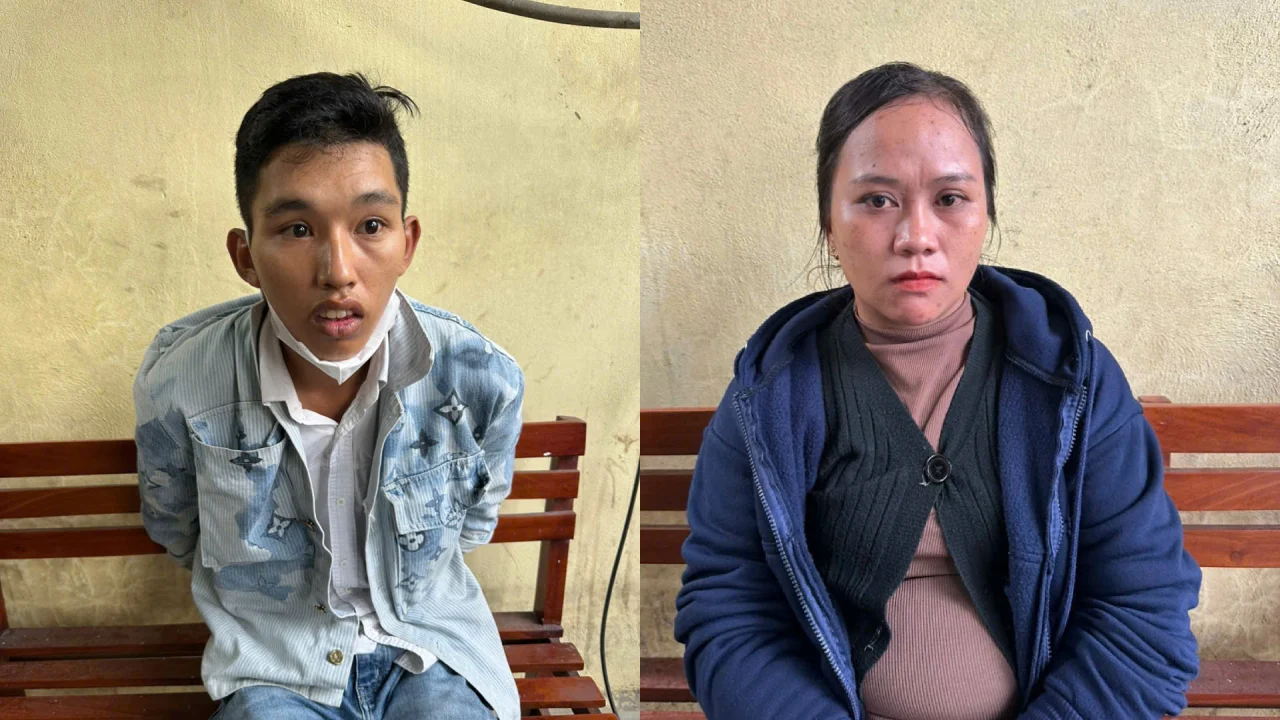 Vietnam! 2025.12 Quảng Trị chặn đứng lô 500 máy đào tiền ảo nhập lậu, Gia Lai: Bắt giữ đối tượng cướp tài sản rồi lên rừng lẩn trốn, Người phụ nữ đi chợ bất ngờ bị cướp giật dây chuyền vàng 1.5 lượng, Truy tìm đôi nam nữ liên quan trong vụ trộm, Tội phạm ma túy có lệnh truy nã đỏ của Interpol bị bắt tại Việt Nam, Cảnh sát tạm giữ 3 sinh viên trong đường dây mua bán ma túy ở Đà Nẵng, Công an xã Hòa Hưng tạm giữ hình sự 02 đối tượng “Tổ chức sử dụng trái phép chất ma túy”, TP.HCM: Khởi tố vụ án xây dựng 48 căn nhà trái phép, Thanh niên hỏi mua vàng cưới rồi làm liều tại tiệm vàng ở TP HCM, Bất ngờ bị kiểm tra kẻ trộm nhảy sang xe đồng bọn vẫn không thoát, Bắt tạm giam 2 cán bộ thuế nhận 4.3 tỉ đồng hối lộ để bỏ qua lỗi của doanh nghiệp, Thông tin mới vụ cháy khiến bé gái 8 tuổi tử vong 3 người bị thương, Biên phòng Cao Bằng thu giữ hơn 1.7 tấn hàng hóa không rõ nguồn gốc, Hà Tĩnh: Triệt phá đường dây sản xuất mua bán ma túy qua mạng xã hội Telegram, TP.HCM khởi tố vụ án xây hàng chục căn nhà trái phép bán qua vi bằng tại Bình Dương cũ, Đối tượng chuyên trộm cắp dây điện tại các trạm biến áp sa lưới, Truy nã cô gái thuê nhà nghỉ cho bạn trai bỏ trốn sau khi gây án, Truy nã “nữ quái” Lê Thị Cũa. Lê Thị Cũa (SN 2004 cư trú xã Châu Phú tỉnh An Giang) bị truy nã về tội Tàng trữ trái phép chất ma túy, Đắk Lắk làm rõ vụ bé gái bị cha xích chân trong căn phòng bẩn thỉu, Những chuyến tàu vượt ranh giới và bài học nhớ đời