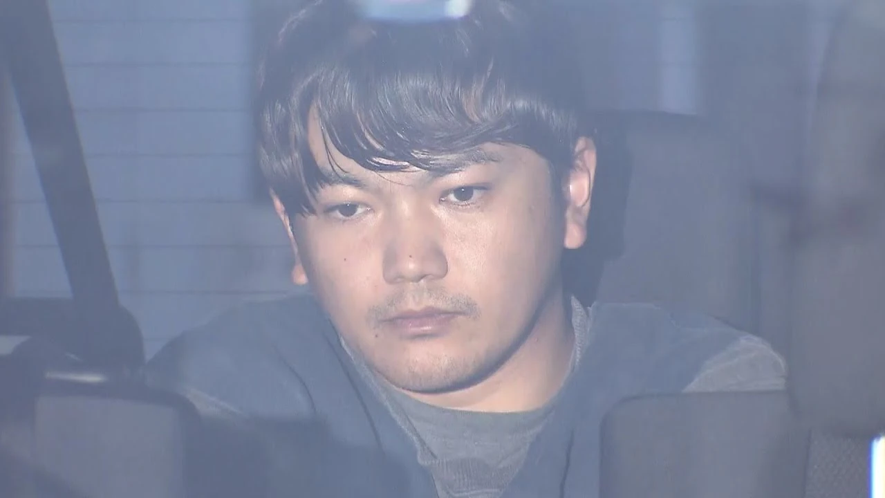 Japan! 2026 「後ろから刃物で刺した」認める供述 待ち伏せの可能性も 姫路刺殺, 「金を代わりに売ってきて」女性にウソの話を持ちかけ2千万円騙し取ろうとしたか 中国人の男2人を逮捕, 2003年 前橋スナック銃乱射事件で4人殺害の小日向将人死刑囚(56)が死亡, 警察官装う特殊詐欺容疑、中国籍の男3人逮捕 被害金を移動させたか, 短期滞在のタイ人女性をホテルに派遣し売春あっせん…中国人グループ6人逮捕 ホテル1フロア借り3200万円売り上げか, 「実行役と同じ扱いには納得できない」埼玉・所沢市の闇バイト強盗事件“リクルーター役”が初公判で起訴内容否認, 東京 杉並区 切りつけ死傷事件 部屋のベッドが激しく焼ける, 東京 杉並区 2人殺傷事件 容疑者“コロナ禍以降仕事に就かず”, “総額0円や1円に決済改ざん”商品券423万円分詐取か…無職の23歳男逮捕 通販サイトで注文 金券ショップで現金300万円ほどに, 「カギどこにあります?」2人組“空き巣”の犯行一部始終…住宅に侵入し2階に直行 1週間ほどで2度目の被害に住人「怒りしかない」, 「関係性が濃密であるほど一気にストレスを解消しようとする衝動が強まる」壁の中に28歳女性看護師の遺体を遺棄…犯罪心理学者が読み解く「突発的犯行」の兆候と「平静装う」心理〈北海道日高町〉, 物流センターで同僚女性を中華包丁で殺害しようとした疑いで中国籍男(34)現行犯逮捕 別の男性も意識不明の重体…容疑者が襲ったか 千葉市, 睡眠導入剤など3000錠を自宅から押収…売りさばく目的で所持疑い 逮捕の2人「金ほしかった」余罪含め捜査, ブローカーか、タイ人の女逮捕 12歳少女事件、児童福祉法違反容疑―警視庁, 「千葉君を忘れないで」未解決の京都精華大生刺殺事件から19年 恩師の漫画家呼びかけ, 軽井沢スキーバス事故から10年で追悼の祈り 大学生など15人死亡26人けが 実刑判決の運行会社社長ら2人無罪主張し控訴中, 被害女性、行方不明前日に「明日は彼氏と過ごす」 北海道の死体遺棄, “壁の中の遺体”はバー常連の28歳女性看護師と判明…遺棄容疑で逮捕のバー経営の男が死亡の経緯も知るか, カンボジアから強制送還の特殊詐欺グループ男女13人を逮捕 神奈川の60代女性から1100万円詐取の疑い, 「ボーナスを下げられた」逮捕の男が供述…不満募らせ犯行に及んだ可能性 大田区会社社長殺害事件, 介護疲れによる犯行か 88歳母親遺体で発見…顔にタオルかけ殺害しようとした疑いで60歳息子を逮捕 千葉・銚子市, 壁に遺体ある飲食店で“たこ焼きパーティー”開催か 逮捕された49歳店主に利用客「めっちゃ陽気でめっちゃ良いパパ…ショック」 北海道・日高町, 東京 社長殺害事件 逮捕の部下 “態度に意見しもみ合いに”, 「殺すつもりはなかった」会社社長の男性殺害容疑で営業部長の男(45)逮捕…2人は高校時代の同級生か「すごく短気な一面があった」東京・大田区, 逮捕の男「思い詰めることがあり遠くへ行こうと…」事件発覚後に新幹線で逃走図ろうとしたか 容疑者の母「真摯に罪を償ってほしい」東京・大田区, 被害者宅付近で待ち伏せか…帰宅する被害者をつけ回すような不審者確認できず アパート女性遺体遺棄容疑で住人の男(53)送検 埼玉・新座市, 「人の家に入るのが好き」無施錠の20代女性の部屋に侵入し現金など盗んだ疑いで韓国人の男逮捕 警視庁, 偽造した昭和天皇在位60年の一万円銀貨を両替疑い 中国籍男ら逮捕、グループの一員か, かけ子の一部は報酬月3000ドル…29人が逮捕されたカンボジア拠点の特殊詐欺事件 指示役の中国人夫婦が起訴内容認める, 路上で30代女性押し倒してバッグ奪いケガさせたかスリランカ人逮捕 30分前にも周辺で同様の被害 東京・渋谷区, 「風でスカートめくれないかと…」女子高校生のあと付け後ろから抱きついた疑いで男逮捕「やわらかい体の感触を味わいたくて」, 「児童買春は犯罪」プロレスラー・蝶野正洋さんが児童買春に警鐘 東京都と警視庁が動画を制作・公開, 「もうかる株に投資できるくじに当選…」SNS投資詐欺で40代男性から約4000万円詐取の疑い 61歳「受け子」の男を逮捕, 「食べるため」から「推すため」に 変わる令和の〝立ちんぼ〟事情、路上で埋める心の空白, 【未解決事件】「怒りはまだおさまっていない」妻の命奪われて23年 犯人逮捕へ「わずかな情報でも」街に立ち呼びかけ続ける夫, 茨城・水戸市ネイリスト女性(31)殺害 首に刺し傷 頭には多数の打撲あと 複数の凶器が使われた可能性, ロッキード事件50年 丸紅から5億円賄賂、「使途」のリスト入手, 【独自】西鉄ライオンズ・稲尾和久さんの監督ノート発見 「黒い霧事件」語られなかった背景などつづる