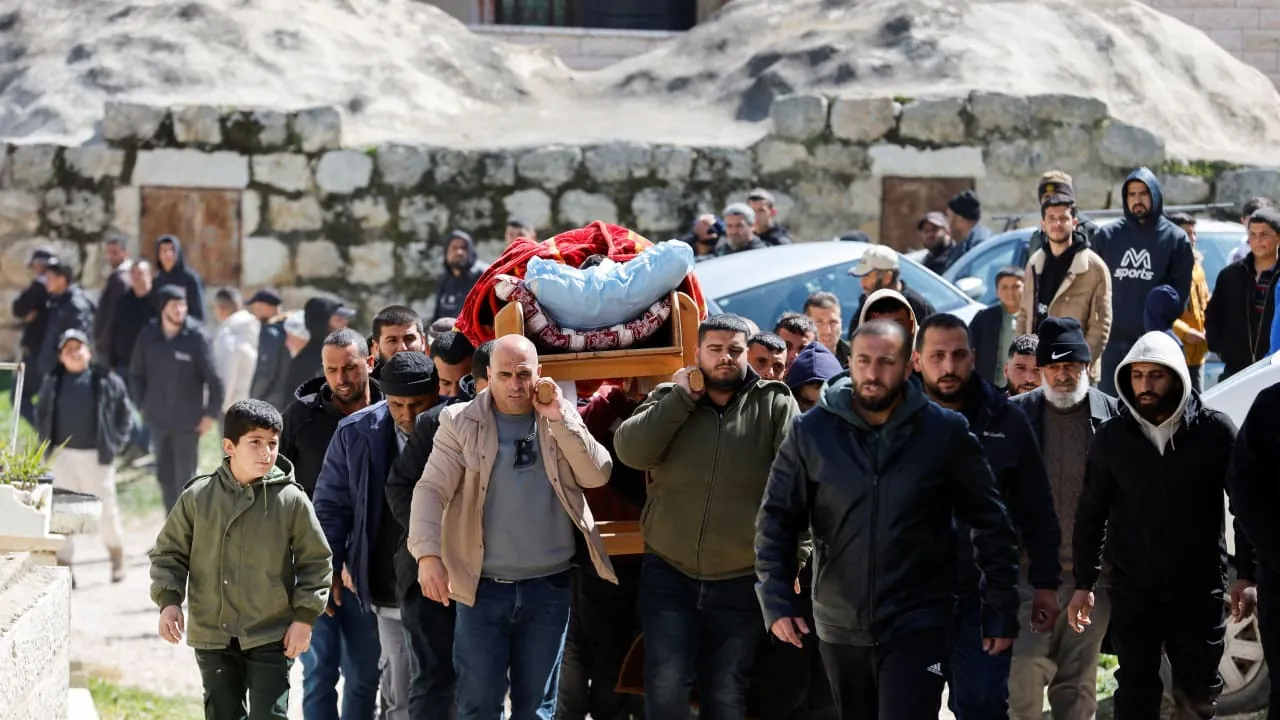 Israel! 2026 Supreme Court delays publication of suspect’s name in Shay-Li Atari rape case, Three Palestinians killed in West Bank attack by Israeli settlers, Israel’s top military lawyer has dropped charges against five reservist soldiers accused of assaulting a Palestinian detainee, Man seriously wounded in Ramat Gan stabbing; police suspect terror motive, תושב שטחים נאשם ב-14 פריצות לרכבים וגניבה, Hadera woman fires handgun at husband after catching him mid-sex act with coworker, Israel Police raid cannabis dens in Tel Aviv apartment find drug bags in Haifa vehicle, Jerusalem court sends senior Lev Tahor cult leader Elazar Rumpler to prison in child abuse case, Haredi protesters block highway clash with police after suspected draft dodgers arrested, Jerusalem man indicted for premeditated murder abduction of cousin’s husband, אירוע הירי ברהט: 7 חשודים נעצרו, העדות שעשויה לחלץ את אסי אבוטבול מתיק רצח משה הדס, Terrorist sentenced to life in prison for murder of 83-year-old Holocaust survivor, בלעדי: עדויות “הנסיך”, שהפיל שני ארגוני פשיעה