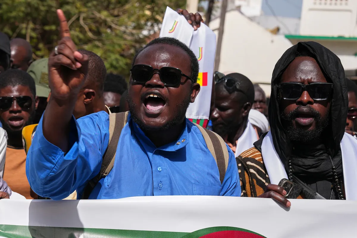 Senegal! Mbour : un marchand ambulant déféré pour pédophilie aggravée sur deux fillettes de 7 et 10 ans, Touba : une femme arrêtée pour avoir grièvement brûlé son mari avec de l’huile chaude, Migration irrégulière : 126 candidats à l’exil interceptés après huit jours d’errance en mer, Braquage en plein jour dans une banque à Yoff : l’auteur placé en garde à vue à la Section de recherches, Mort du jeune Assane Dieng dans un Daara à Rufisque : Le maître coranique et sa femme condamnés à 2 ans ferme, Drame de l’émigration clandestine : Trois corps sans vie récupérés par l’Unité de patrouille frontalière de la Gambie à Jinack, Malika : Un homme interpellé pour viol présumé sur une fillette de CE1 moins de 13 ans, Matar Fall encourt la réclusion à perpétuité pour le meurtre de son frère à la Cité Fadia, Linguère : l’enquête sur les actes contre nature et le VIH s’étend avec une nouvelle arrestation, Démantèlement d’un réseau présumé QNET à Diamniadio : une vingtaine de victimes étrangères secourues, Sédhiou : la police saisit 114 kg de chanvre indien après une course-poursuite nocturne, Découverte macabre à Walandé : un commerçant de 32 ans retrouvé pendu à un arbre, Affaire Keur Yermandé : Ndella Madior Diouf recouvre la liberté après trois ans de procédure, Du nouveau dans l’affaire des homos de Linguère, Meurtre à la Cité Fadia : Ansoumana Dione interpelle le Président sur les urgences en santé mentale, Tentative d’extorsion et vidéos compromettantes : le fils d’Idrissa Seck condamné à deux mois ferme, As Senegal cracks down on homosexuality gay people say they suffer, Senegal has first conviction under law toughening punishment for homosexual acts, Fissel: la mort suspecte d’un âne et de plusieurs vautours intrigue les enquêteurs, Ouakam : 2 dealers arrêtés avec 5 kg de drogue après un piège tendu par la BRS de Dakar, Ababacar Mboup président du collectif « Non à l’homosexualité »: « Nous saluons un événement exceptionnel et historique », Actes contre nature et transmission du VIH : Ouzin Keïta et ses coaccusés placés en prison, 164 candidats à l’émigration irrégulière interceptés au large de Djifer par la Gendarmerie, A Senegal boarding school that drew students from the US is at the center of an abuse investigation, Senegal introduces legislation to boost minimum sentence for homosexuality to 5 years, Pratique illégale de la médecine : Trois Chinois du cabinet Haoqi arrêtés, Affaire homosexualité : Zale Mbaye, Aziz Diop et « Zo » envoyés en prison, Tribunal de Thiès : Un conducteur de Jakarta assène des coups de machette à un gendarme et lui ampute un doigt, Dakar Plateau:Trois individus interpellés pour détention et cession de haschisch, Population carcérale : 13 685 détenus dans les prisons sénégalaises en 2024, Thiès : deux ans ferme pour avoir amputé un gendarme, ORPAILLAGE CLANDESTIN À SATADOUGOU : QUATRE ÉTRANGERS INTERPELLÉS, 70 MILLIONS FCFA SAISIS, Senegal arrests 14 members of alleged paedophile gang linked to France, D’importantes violences policières ont secoué le campus de la plus grande université du Sénégal, Décès de l’étudiant Abdoulaye Ba après de violents affrontements à l’UCAD, Affaire des réseaux homosexuels : les principaux mis en cause placés sous mandat de dépôt Pape Cheikh Diallo craque et lance « Je ne suis pas un bandit », Keur Massar : douze personnes interpellées pour association de malfaiteurs et transmission volontaire du VIH, Quatorze (14) individus déférés pour pédophilie en bande organisée proxénétisme viol commis sur mineurs, Trafic de drogue : 872 kg de chanvre indien d’une contrevaleur de 60 millions FCFA saisis dans les îles du Saloum, Lutte contre la délinquance : un réseau Qnet démantelé à Keur Massar, Lutte contre l’exploitation illégale des ressources minières : des sites d’orpaillage clandestin démantelés à Séguéko dans la commune de Bembou à Saraya, Affaire Keur Yeurmandé : Ndella Madior Diouf attendue à la barre ce mardi 10 février, Affaire Ndella Madior Diouf : Le procès renvoyé au 24 mars 2026 dans un scandale de négligence et de trafic de nourrissons, Drame évité de justesse : Une pirogue de plus de 100 personnes abandonnées par leurs convoyeurs dans une pirogue en mer ont été sauvés, Chavirement de pirogue à Bettenty : Une plaie béante huit ans après le drame, Meurtres et tortures sur un bateau de migrants sénégalais : 19 suspects arrêtés en Espagne, Affaire Waly Seck : 5 milliards F CFA suspects la confession de l’homme d’affaires arrêté