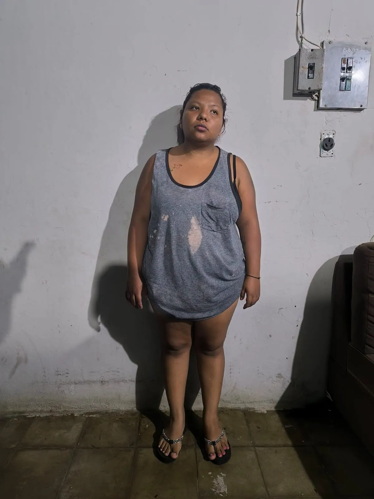Salvador! 2026 $900 de multa para pareja que fue captada por Sívar Seguro haciendo actos inmorales: «No estaba haciendo nada», Denuncian a busero que pudo ocasionar una tragedia por manejar de manera temeraria, La FGR en coordinación con la PNC ejecutó dos allanamientos en viviendas ubicadas en La Libertad en las que se almacenaban y distribuían distintos tipos de droga, La Fiscalía y PNC ejecutaron allanamiento en Lourdes Colón La Libertad Oeste logrando la captura de Diego Emmanuel Sorto y un menor de 14 años vinculados con la comercialización de diferentes tipos de droga en la zona, Durante esta madrugada la FGR en coordinación con la PNC ejecutó un operativo para capturar a Miguel Ángel Renderos Teo acusado de crear material de abuso sexual infantil, El Salvador suma 24 días sin homicidios durante abril, La Fiscalía en coordinación con PNC ha capturado a sujetos vinculados a una red dedicada al hurto de dinero mediante la duplicación de chips telefónicos, Wendy Saraí Gómez y Víctor Geovanny Melgar fueron condenados a 43 años de prisión, A estos criminales se les acusa de cometer más de 47000 delitos ordenados directamente por ellos y ejecutados a nivel nacional entre 2012 y 2022, Priscila Mayela Abarca fue condenada a 45 años de cárcel por el homicidio agravado de su compañero de vida, Edgar Omar Revelo Álvarez seguirá detenido mientras continúa su proceso penal por haber estafado a 23 víctimas, Durante la madrugada la Fiscalía en coordinación conPNC ejecutaron operativo para capturar a 5 personas vinculadas a una estructura dedicada al hurto de dinero por medios informáticos, La Fiscalía en coordinación con PNC ejecutó un operativo para desarticular una estructura dedicada al narcomenudeo en el oriente del país, Patrullaje preventivo deja como resultado la captura de pandillero que posee antecedente criminal, Durante esta madrugada la Fiscalía General de La República de El Salvador junto a la PNC ha ejecutado un operativo en contra de varios sujetos que integran una estructura dedicada al narcotráfico, El Fiscal General Rodolfo Delgado junto al Gabinete de Gabinete de Seguridad dio a conocer sobre el lamentable hecho que ocurrió recientemente contra un miembro de la Fuerza Armada mientras cumplía con su deber de proteger a la población y defender la legalidad, Durante esta madrugada la Fiscalía en un trabajo coordinado con PNC ejecutó un operativo para desmantelar una estructura dedicada a la venta de drogas, El imputado que se encontraba prófugo en el caso de la estructura dedicada al hurto y desmantelamiento de motocicletas se entregó este día, La Fiscalía en coordinación con PNC ejecutó operativo para desarticular una estructura delincuencial dedicada a la distribución de drogas en el oriente del país, Esta tarde el Fiscal General brindó declaraciones sobre una estructura criminal dedicada al hurto de motocicletas desmantelamiento y comercialización ilegal de sus piezas, Durante la madrugada la FGR en coordinación con PNC hicieron efectiva la captura de 17 personas vinculadas en diversos delitos cometidos en el distrito de Apopa, La Fiscalía logró que Juan Lucio Guzmán Colocho sea condenado a 25 años de prisión por el delito de robo agravado, Estos dos sujetos procesados por tráfico ilícito seguirán en prisión provisional mientras continúan las investigaciones, Durante la madrugada la Fiscalía en coordinación con PNC capturaron a siete personas acusadas de desfalcar a una institución financiera de la zona oriental, La FGR ha logrado una primera condena contra Moris Alexander Bercián Manchón por movilizar ilegalmente $652085.93, Los fiscales presentaron pruebas documentales periciales y testimoniales, la Fiscalía General de la República (FGR) recibió a Quijano de parte de las autoridades de Estados Unidos de América (EUA) e inmediatamente se le notificó formalmente su condena por los delitos de agrupaciones ilícitas y fraude electoral, Efectividad policial permite la captura inmediata de sujeto que acabó con la vida de otro en San Salvador, Capturan a miembros de una misma familia por protagonizar disturbios en un balneario de San Miguel