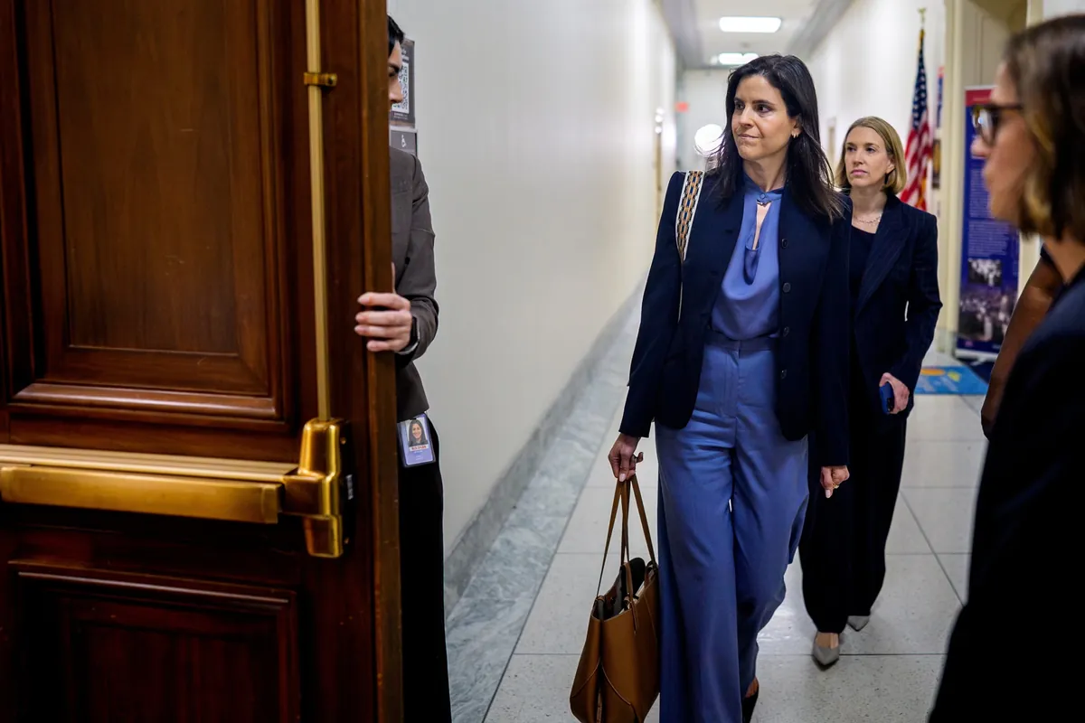 密码保护：U.S.! The Epstein Files2026.5.22 Former Jeffrey Epstein assistant tells House Oversight Committee he abused her for years2026.5.21 Epstein’s longtime assistant accused three previously unknown abusers connected to him, Oversight chair says2026.5.21 Former Epstein assistant to appear before House committee. Sarah Kellen alleges that Jeffrey Epstein sexually abused her for years.2026.5.19 Why data sleuths are archiving the Jeffrey Epstein files: ‘We want to provide some clarity’2026.5.8 Epstein cellmate says he found a suicide note. Justice Department says it’s seeing it for first time2026.5.8 What to know about Jeffrey Epstein’s ex-cellmate and the note he says he found2026.5.7 Jeffrey Epstein jail pal ‘100%’ sure sexual predator killed himself2026.5.7 Epstein suicide note has same language as note found after death, former cellmate’s lawyer says2026.5.6 Jeffrey Epstein’s barely legible alleged suicide note revealed: ‘Time to say goodbye’2026.5.6 Epstein files: Commerce Sec. Howard Lutnick questioned by House Oversight panel2026.5.6 Epstein-linked billionaire accused of rape privately reached out to federal judge to defend his ‘good name’2026.5.5 Federal prosecutors support unsealing purported Jeffrey Epstein suicide note2026.5.4 Who is Howard Lutnick and what’s his connection to Jeffrey Epstein?2026.5.4 Epstein survivors testify at N.Y. state Capitol to advocate for stronger survivor protections2026.5.4 Four Epstein Victims Ask N.Y. Lawmakers to Open His Estate to Lawsuits2026.5.1 Bard College President Leon Botstein retiring after Jeffrey Epstein ties detailed2026.4.30 Jeffrey Epstein’s Possible Suicide Note Hidden From Public View2026.4.24 Justice Department’s watchdog is reviewing compliance with the law mandating Epstein files release2026.4.23 Ghislaine Maxwell again asks judge to vacate her sex trafficking conviction and release her2026.4.22 Epstein’s victims say other men abused them. Files shed little light on how investigators followed up2026.4.22 Epstein survivor says it’s not too late to expose what happened at his New Mexico ranch2026.4.10 Melania Trump denies relationship with Epstein, urges Congress to hold hearing with survivors2026.4.9 Epstein files: Full list of names in disgraced financier’s contact book2026.4.6 New details about Epstein’s lenient plea deal and jail term emerge from DOJ files2026.4.3 After the release of the Epstein files, why have there been so few arrests?2026.4.1 DOJ told judge emails suggested Maxwell was arranging young women to have sex with Prince Andrew2026.3.21 Manglende eposter: – Borte vekk for lenge siden2026.3.20 Mette-Marit: Les hele intervjuet om Epstein-kontakten2026.3.20 Norway’s crown princess talks about her ties to Epstein for the first time2026.3.20 Norway’s crown princess breaks silence, claiming she was ‘manipulated and deceived’ by Epstein2026.3.13 Epstein’s island: Inside the Caribbean fiefdom where he wooed the wealthy and abused girls2026.3.7 Prison guards discussed cover-up of Epstein’s death, inmate tells FBI2026.3.6 DOJ releases Epstein files containing sexual assault allegations against Trump2026.3.3 Hillary Clinton told House panel probing Epstein, ‘I’ve given the same answers over and over again’2026.3.3 Bill Clinton, in deposition, said he never saw Epstein sexually abuse women or girls2026.2.19 Here’s what’s in the Epstein files about former Prince Andrew2026.2.8 4 takeaways from the Epstein files about the FBI investigation of possible sex trafficking2026.1.31 Times reporters and editors are digging through millions of pages of Jeffrey Epstein documents released by the Justice Department, and tracking the fallout.2026.1.30 More than 500 people were reviewing Epstein records and redacting “millions” of pages, Justice Department said. “This production may include fake or falsely submitted images, documents or videos, as everything that was sent to the FBI by the public was included in the production that is responsive to the Act,”the department said, referencing the Epstein Files Transparency Act.2026.1.30 Justice Dept. releasing more than 3 million pages, 2,000 videos and 180,000 images2025.7.24 A timeline of the Jeffrey Epstein investigation, now 20 years old2025.4.25 Virginia Giuffre, one of the most prominent survivors of Jeffrey Epstein’s sexual abuse, has died by suicide. Virginia Giuffre’s posthumous memoir, Nobody’s Girl: A Memoir of Surviving Abuse and Fighting for Justice, is scheduled for release on October 21, 2025