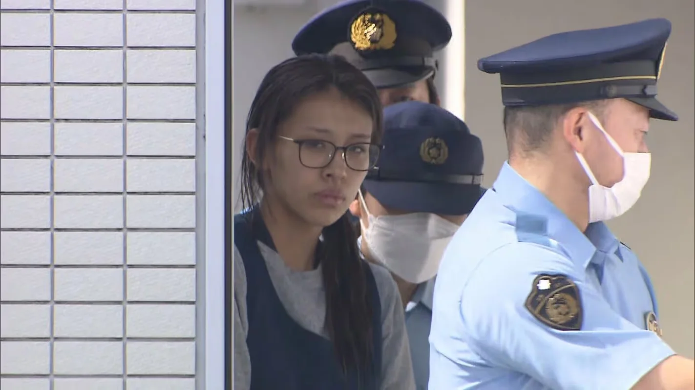 Japan! 2026.4-6 栃木強盗殺人 “指示役”夫婦は別行動で逃走・潜伏図ったか 羽田空港と神奈川県内のホテルで確保, 金塊狙い凶器の警棒所持か 強盗準備の疑いで男6人逮捕 他に2人がレンタカーで逃走 東京・新宿区, 神戸児童殺傷「なぜ」問い続ける 29年で父親、加害男性に, ミニトマト盗もうとビニールハウス侵入 容疑で中国籍の男逮捕 茨城県警鉾田署, 「子どもができたら帰国させられると思っていた」生後間もない女児遺体を遺棄か インドネシア国籍の21歳女を逮捕 「特定技能制度」で去年10月に来日 埼玉・深谷市, 「交際を夫にばらされたくなければ100万円」 署名を強要で会社員を逮捕 「書面は合意の上で作った」と一部否認, 神戸連続児童殺傷事件から29年 「子どもへの思いは変わらない」土師淳くんの父親が思い語る, 「何年たっても思い出すのは11歳の子どもの姿」神戸の児童連続殺傷事件 発生から29年, 「1度も解決できないと思ったことはない」吉川友梨さん行方不明から23年 捜査本部班長が語った思い 最後の目撃から自宅までわずか400m… メディア初取材・捜査資料に記された「徹底的な聞き込み」, 兵庫 たつの 母娘殺害事件 42歳容疑者を公開手配 娘殺害容疑, 旭川女子高生殺害事件 内田梨瑚被告「殺意はなかった」 きょう初公判で殺人の罪など否認 6月22日に判決, 「まさかこんな田舎で…」郊外で相次ぐ事件 “安全神話”に潜むリスク 治安が良いからこそ“防犯意識低く“人の目”も少なく…郊外の住宅街が狙われる理由, 高齢女性をひき逃げし死亡させたか 無免許運転の22歳男逮捕 アルコール検知し飲酒運転についても捜査 埼玉・幸手市, 都内の大学で不正受験か 中国籍の塾講師を逮捕 警視庁, 藤沢市役所職員50歳女がコンビニで万引き…追いかける店長押し倒し大暴れ バッグに味付け卵やチャプチェも 神奈川, 無許可で女性従業員に接待させたか ガールズバーとコンセプトカフェを一斉摘発 経営者ら逮捕 東京・歌舞伎町など, 吉川友梨さん行方不明から23年 警察が大阪・ミナミで情報提供呼び掛け 下校途中に何者かに連れ去られたか, 偽物の高級ブランド服を販売の疑いで男女7人逮捕 韓国から密輸か 衣服など約3000点を押収し捜査, 栃木強盗殺人 “指示役”妻・美結容疑者は事件当日もSNSに音楽に合わせた投稿 同級生「いいお母さんなんだと思っていた」, 栃木強盗殺人、“指示役”妻はダンススクールの月謝4カ月分を滞納か SNSでは「いいお母さん」 少年らは住宅侵入直後に飼い犬も殺害, 指示役とされる容疑者夫婦は「バイトリーダー的存在」警視庁元刑事が首をかしげる「犯行の稚拙さ」 栃木・強盗殺人, 栃木強盗殺人事件 “指示役”妻の美結容疑者を送検 カメラに気付き顔背ける様子も 夫婦「自分たちは関係ない」, 自転車青切符、都内は501件 40代が最多 目立つ「一時不停止」, 住宅強盗 親子3人死傷 自称16歳男子高校生逮捕 栃木 上三川町, クレカ不正利用、中国人ら6人逮捕=3.7億円転売か―愛知県警, SNSで知り合った“有名投資家の関係者”から勧誘され…50代女性が3000万円騙し取られる アプリ上にはウソの利益が表示も=静岡県警, 中国籍の32歳男が”出禁中”にも関わらず人気リゾート施設に侵入しリネン室に”放火未遂”さらに敷地内の立ち木にも火をつけ逮捕「一切話すことを拒否します」と宣言_バス停小屋にも放火〈北海道留寿都町〉, 被害者「本当に返してほしい」 無登録で海外金融商品への出資募り870億円集める 実質的経営者ら6人逮捕, 絶滅危惧種のカメ「中国に売った」沖縄の世界遺産やんばるの森で「リュウキュウヤマガメ」など密猟容疑で男女逮捕, 別の女児にもわいせつ行為か 障害者施設元職員(46)再逮捕 スマホから4000点超の動画押収、余罪を捜査 東京・八王子市, 1歳の息子を浴槽に沈め殺害か 神奈川・鎌倉市職員の女(35)を起訴, 【公然わいせつ】商業ビルの男性用トイレの個室外で下半身露出―67歳男を現行犯逮捕「納得がいかない」と容疑を否認…目撃した男性に注意され逃げだすも追跡され現行犯逮捕<北海道札幌市>, 栃木・上三川町強盗殺人 自称・高校生の少年(16)を新たに逮捕 すでに逮捕の16歳少年と知人関係に…他にも複数人逃走中か, 「トー横」で知り合った女子中学生に売春させた疑いで24歳男逮捕 「パパ活して稼げばいい」などと指示 稼いだ金を得たか, 大阪・ミナミのホテルで女性殺害 女性の死因は「窒息死」と判明, 面識ない男性に山奥で「200万円だせ」強盗致傷の疑いでモンゴル人技能実習生を逮捕 旭川市, マッチングアプリで知り合った50代男性から100万円詐取か 24歳女を逮捕「借りているだけ」と否認 岡山, 「遊ぶ金欲しさにおばあちゃんから…」高齢女性を羽交い絞めにして財布を奪い取った疑い 15〜17歳の男女4人を逮捕 大阪・守口市, 「性的な欲求満たすため」発達障害のある女性にわいせつな行為か 支援団体元講師の40歳男逮捕 2人きりの授業中に犯行, 靴に空けた穴に小型カメラ…女性のスカート内を盗撮か 海上自衛隊員の37歳男を現行犯逮捕 容疑認める 横浜市, 元カレに数百通ものメッセージを送信 「相手が応えてくれないから…」 22歳無職の女を逮捕 自宅への押し掛けも 警察からの警告を無視してストーカー行為を続ける, 「妻と連絡が取れない」中国大使館を通じて夫から長野県警に連絡 中国籍の56歳女性が行方不明 北アルプス燕岳周辺で遭難か 来日前「燕岳や槍ヶ岳に行って上高地に降りて来る」 4月29日の連絡が最後, 当時3歳の次女を殺害した疑いで30歳母親を再逮捕へ 母子生活支援施設で心中装い姉妹殺害か 福岡・嘉麻市, 無許可で船の解体を請負か…72歳男を逮捕 横浜市から借りた土地で使用料払わず約70隻の船を放置 市が撤去命令, 小学校教師を逮捕「ためらい感じつつ興奮抑えられず」 女子児童の水筒の飲み口に下半身押しつけた器物損壊の疑い 東京, 「同僚の目盗み…」ATM管理責任者が1億3500万円盗んだ容疑 競馬や高級ブランド品に使い込みALSOK元社員逮捕, 父親に「殺してばらしてやるぞ」と脅迫…高校生の少年(18)を逮捕 札幌市, 自宅で妻殺害か 82歳の夫逮捕 自ら警察に通報「妻を殺した」 福島, 【速報】交際中の女子高校生(17)と男子高校生(17)が死亡 胸に刺し傷 殺人事件として捜査【岡山】, 【独自】結希さんの遺体を移動させた理由「捜索が及ぶ可能性があったため」と安達優季容疑者が説明 殺害後に4か所へ…動機解明など進める【京都男児殺害事件】, 侵入から3分で根こそぎ…相次ぎ狙われた高級ブランド店 名古屋や東京でも同様の被害 福井県警が広域窃盗事件を視野に捜査, 妹が殺された 検察は34年間、証拠を伏せた 「では、真犯人は?」, タイヤ直撃された女の子は今も意識不明…有罪判決で執行猶予中の男が182回も無免許運転「賠償金を稼ぐため」裁判所は「正当化できない」として拘禁刑1年の実刑判決…執行猶予取り消されると刑期4年に〈北海道〉, 「交換しないと火事になる」と不安あおる分電盤詐欺 工事業者装い80代女性狙った27歳男逮捕 余罪を捜査, 東京・墨田区の違法パチスロ店を摘発 店長ら3人と客7人を現行犯逮捕 10年で売り上げ7億9000万円か, 高校生だった娘に性的暴行、父親の懲役8年判決が確定 実名で被害訴えた娘「判決を受け止め事実と向き合い、心から反省してほしい」, 京都男児殺害事件 約1000人投入された捜索活動のさなか どうやって遺体を転々と移動させたのか 捜索の消防団長 捜索立ち会った父親について「未だに『ちょっと変やった』と思わない。(演技が)上手やなと」, 部活の遠征移動中…磐越道でマイクロバスが事故 男子高校生(17)が死亡・26人がケガ バスには北越高校の生徒, 30歳男性をトラックではね死亡させた疑いで58歳男を逮捕 防犯カメラ捜査で浮上 「人だと思わなかった」 茨城・ひたちなか市, 「土台ごと倒れているものも」北海道月形町の霊園で墓石58基が倒壊 器物損壊事件として警察が捜査, 「室内が散乱」GW中の留守狙ったか 隣接する住宅2軒で指輪など約700万円の空き巣被害 滋賀・長浜市 先月末には彦根でも住宅5軒で窃盗被害, 7歳女児誘拐か 27歳男逮捕 前日から行方不明 けがなし, 「中国に行って”かけ子”をしてくれんか」と女性を関空まで連れ去った疑いで岡山市の男ら3人逮捕【岡山】, 朝日新聞阪神支局襲撃事件から39年 2記者殺傷「忘れるわけには」, 「受け入れられてない」 川崎ストーカー殺人事件の捜査本格化から1年 岡﨑彩咲陽さんの父が悲痛な胸のうちを明かす, 元死刑囚は死亡 請求人の妹は96歳に…名張毒ぶどう酒事件でも請求続く『再審』 重い扉を閉ざす検察の“抗告”と冤罪, 【妻の遺体を焼却炉に】「子どもの頃の夢は飼育員」旭山動物園職員を死体損壊容疑で逮捕―関係者「勤務態度は非常に真面目」殺害をほのめかすも…殺人容疑での立件には高いハードルが…間接証拠の積み重ねがカギ, 事件前に娘「別れたいが別れてもらえない」と周囲に相談 殺人容疑で“元交際相手”の男(51)逮捕 大阪・和泉市母娘殺害, “ハンマー男”が取り調べ拒否 自宅から押収した30センチのハンマーに血痕か 東京・福生市, リクルーター役の23歳男ら2人新たに逮捕 住宅侵入し、夫婦に暴行加え金品奪おうとした疑い 他事件にも関与か 東京・江東区, GWさなか福井で未明の高級ブランド店狙った連続窃盗事件~被害総額は約1億2000万円 いずれも窃盗グループが関与, “春のクマ”に異変 「冬眠入りが遅く・冬眠明けは早い」暖冬の影響でクマの生活リズムに“乱れ” クマの影響で“開園できない”観光地も, 「会いに来たよ」観光船出港の斜里町で追悼式 知床沈没事故4年, 「生きてるって奇跡」 事故でPTSDに、あの日を越えた彼女の言葉, 亡き人悼み、安全誓う JR宝塚線脱線から21年、事故現場で慰霊式, 88歳母親か 自称画家の女(62)死体遺棄容疑で逮捕 「母の面倒と絵を描くことの掛けもちに疲れてしまった」 千葉, 山林の女性遺体身元判明 同居の52歳男「妻を殺害した」主旨の説明 首と手首に切り傷 奈良・大淀町, 中国籍の男 バス停“燃やした”か リゾートホテルでも不審火, 被告人「幼少期から殺人衝動あった」 神奈川の承諾殺人公判, 10代の7%、SNS依存疑い 全国調査、若者で割合高く, 逮捕の父親 連日の「立ち会い捜査」か 供述裏付けの狙い 京都男児遺体遺棄で新事実は, “ハンマー男”公開指名手配 高林容疑者の母親「早く110番したらよかった」「出てきてほしい」 スウェット姿で逃走, 【留寿都村バス待合所放火事件】中国籍の男を逮捕・送検―容疑者は調べに対し「黙秘」貫く…警察“近隣ホテルでの不審火”との関連も捜査〈北海道〉, アイドル“推し活”仲間でシャンパンやウイスキーを窃盗か 実行役と見張り役など男4人逮捕 ライブ後に合流し犯行, 「帰れ帰れお前ら!」8年前の六本木女性殺害で海外逃亡の男逮捕・移送 被害者母親「怒りと憎しみ抱えた7年半」, 【未解決事件】遺体の頭に包丁が 湯河原女性殺害放火事件 “両手に靴下をはめた男”と“黒ずくめの男”の行方, 「母親が亡くなったがそのままにしている」母親の死体を遺棄した疑い 60代の女を逮捕 広島, “ゾンビたばこ”「エトミデート」密輸か 台湾出身の女(50)を逮捕 押収量は過去最多 「買い物するために来た」と容疑を否認…医薬品医療機器法違反などの疑い 警視庁, 質店兼住宅に押し入り115万円やバッグなど18点を強奪か 男3人逮捕 直前に歌舞伎町でも強盗未遂 東京・葛飾区, 教室で女子児童のスカート内を盗撮した疑い…小学校教師の男を逮捕 「教師になった17年前から盗撮」 東京, 【解説】『秘匿捜査』で父親を“泳がせた”可能性も 遺体移動の繰り返しが捜査の鍵になった 元警視庁捜査一課刑事が読み解く容疑者逮捕までの軌跡, 「つじつまが合わない話が増えた」周囲が語る“違和感” 安達優季容疑者の素顔 「おとなしく真面目」な一方で突然“切れる”ことも 【京都小学生行方不明】, 新映像と証言で読み解く“普通”の少年が堕ちた深淵 安達優季容疑者知られざる素顔と生い立ち【京都小学生行方不明】, 【解説】京都小学生遺体遺棄事件 SNS上でデマ拡散「不安が行き場失い臆測に飛びつきやすい」 「情報源は1つに頼らない」, 【解説】「場当たり的な行動」元捜査一課長が指摘 通学かばんや靴が安達容疑者の職場まで「同じルート上」に点在 捜査のプロも「遺体を移動させるという事件はなかった」, 多くの捜査員が1台の車のもとに…警察署内で安達優季容疑者の自宅から押収した車を捜査 京都・南丹市 11歳男児死体遺棄事件, 大阪市天王寺区の切りつけ 殺人未遂などの容疑で21歳逮捕, 「いきなり机を投げて…」逮捕の義父が起こした“ブチギレ事件”の真相 同級生が語る“複雑”家庭環境《京都男児遺体遺棄》, “通学かばん”と“靴”なぜ安達容疑者の行動範囲に?専門家「警察の動きで不安になると行動に移す癖」と可能性を指摘【京都小学生行方不明】, 【解説】「衝動的に首を絞めて殺してしまった」趣旨の供述も… 殺人立証には「高い壁」「物証や『秘密の暴露』などカギ」と元千葉県警捜査一課刑事 「証拠集めの“40日間の正念場”」弁護士指摘, 親族知人「距離のある家族」 逮捕の父親が結希さんを怒る姿に“違和感”も…遺体移動はいつ、どのように【京都小学生行方不明】, 「慌ててはる様子なかったんで」“行方不明の息子”の情報求めるチラシ配る「冷静さ」学生時代知る人は「いたって真面目やし優しい子」「まさかまさか」 遺体遺棄容疑で逮捕 安達優季容疑者の人物像とは, 知人が話す父親・安達優季容疑者の人物像 小学校時代“怒りで物にあたっていた様子”も【京都南丹市で小学生行方不明】, 「落ち着いていた」逮捕の37歳父親、安達結希さん(11)の情報求めビラ配り 遺体を複数回移動は捜査攪乱目的か【京都小学生行方不明】, “行方不明”3日後に『自宅を家宅捜索し車の運転席や助手席を細かく調べる』様子も 11歳安達結希さんの遺体を遺棄した疑いで父親を逮捕「急転直下の逮捕」の裏にあった警察の捜査, 【現場報告】男児の遺体を遺棄した疑いで逮捕された父親 自宅の捜索はきょう(16日)も 近所の人「結希さんは『犬に触ってもいいですか?』と優しく声をかけて撫でてくれる社交的な子。ショックだ」, 【解説】『秘匿捜査』で父親を“泳がせた”可能性も 遺体移動の繰り返しが捜査の鍵になった 元警視庁捜査一課刑事が読み解く容疑者逮捕までの軌跡, 「単独で遺棄した」死体遺棄容疑で逮捕の父親 安達結希さん殺害も認める【京都小学生行方不明】, 「私のやったことに間違いありません」安達結希さんの父親・優季容疑者(37)を逮捕 死体遺棄容疑 【京都小学生行方不明】, 【速報】遺体で見つかった安達結希さん(11)の遺体を遺棄した疑いで安達さんの父親を逮捕 京都府警, 【解説】「誰かに運ばれてきた可能性」“仰向け”で発見された遺体に不可解な点を指摘 遺体は安達結希さんと判明 京都府警の元捜査幹部と元科捜研が読み解く「死因不詳」の背景, 【まとめ】安達結希さんの自宅を“死体遺棄容疑”で捜索 親族からも慎重に事情聴く 山林であおむけで発見 死因「不詳」で刺し傷などの大きな外傷なし, 遺体は安達結希さん(11)と判明 死亡は3月下旬頃「死因は不詳」 行方不明から3週間 「人通りのない」山林で埋められた形跡なし, 【解説】“子どもの遺体”山林で発見 佐々木成三氏「靴下が汚れているか」 離れた場所で「靴」は第三者の関与か 京都・南丹市で小学生行方不明, 【現場報告】京都・南丹市11歳男児不明 新たに靴が見つかった現場は かばんが見つかった場所から「直線距離で5キロ以上離れた場所」, 「好みのタイプ」小田急で3日連続同じ女子高校生に痴漢容疑 徐々に犯行エスカレート 腕をつかまれ駅員に引き渡し27歳男逮捕, 「トクリュウ」関与の犯行か…東京・江東区の事務所に侵入、金品を奪おうとした疑いで男逮捕 実行役がほかに2人, 「持病があって将来を悲観した」 妻と娘を殺害か 55歳の男を殺人の疑いで逮捕 愛知・安城市, 鹿屋市殺人・死体遺棄事件 発生から4年 被害者が抵抗する間もなく殴打か, 他人のクレカ情報を利用してショッピングサイトに不正アクセスし商品盗んだ疑い 中国籍の45歳女を逮捕, 【トクサギ】~投資話でそそのかす~被害額は210万円…誘い文句は「5%程度もうかる」特殊詐欺グループの男2人逮捕”現金回収役”か―1人は直接現金受け取る〈北海道〉, 偽シャネルのピアス販売疑いで2人逮捕 フリマアプリで約800回か, 東京・広尾のブランド品買取店から“8000万円相当”の貴金属など盗み逃走 真夜中に男3人侵入、犯行の様子が防犯カメラに, 「母親を殺害した」遺体は76歳母親と判明 死因は窒息死 長野の山中に女性遺体遺棄容疑で35歳男を逮捕, 【速報】死亡の女性2人は母娘…殺人事件と断定し捜査本部設置 大阪・和泉市 首や頭などに複数の刺し傷・切り傷 死亡は8日午前4時ごろか, 公衆トイレの「フラッシュバルブ」窃盗か 無職の49歳男逮捕「80回くらいやった」, 京都 南丹 男児不明からきょうで20日目 手がかり得られず, 大阪 和泉 母娘殺害事件 現場の部屋に血のついた足跡, 就労支援したとウソの申請で給付費約3500万円だまし取った疑い 役員の男送検 別の書類偽造も発覚 札幌市, 17歳高校生も店で働き…コンセプトカフェを無許可営業か 経営者ら逮捕 少女4人が在籍 東京・歌舞伎町, 住宅に侵入し230万円相当の貴金属盗んだ疑い トルコ国籍の男2人逮捕 余罪20件か 警視庁, 「大型車の事故で車両が大破」東名阪道で大型トラック4台が絡む事故 2人がケガ 当時近くで集中工事による渋滞発生, 「枯れ草を燃やしていたら…」納屋に燃え移り火の海に 放水中に壁崩れ後ずさり 倉庫1棟全焼けが人なし 新潟, 松本美佐雄死刑囚が死亡 今年1月から癌を治療 群馬・妙義山殺人事件, 「ブレーカー交換しないと火事に」と不安あおり工事代金をだまし取った疑いで男4人逮捕 余罪約250件か, 同志社国際高校の女子生徒ら死亡の転覆事故 父親が綴る胸の内「お友達と綺麗な珊瑚礁を見る方が楽しそう」辺野古を選んだ娘「どうしてこうなってしまったのか」学校側には「現地での引率放棄をよしとした感覚には言葉を失う」, 取り調べで「反社」発言 被告が刑事裁判を要求 「黙秘権軽視」, 80代女性が約12億円被害 警察官など名乗る特殊詐欺事件か, 外国人女性らに売春場所としてレンタルルームを提供か 3人逮捕, 上野の4億円強盗事件、三つの暴力団事務所を捜索 全容解明進める, 「組織犯罪」2025年検挙の6割が14~29歳 トクリュウ型犯罪グループが台頭 暴力団構成員は過去最少 警察庁, 公園で遊んでいた中学生4人に3人組の男女が「財布あるか」現金約3万円など奪って原付で逃走 目出し帽等で全員顔隠す, 「結希くんは明るくてとてもいい子。一刻も早く見つかって」と行方不明の男子児童の親族 「祖母は半泣きで探している…」 警察は初めて通学カバンが見つかった付近の池の中を捜索 居場所につながる情報はなく, 【現場報告】南丹市・男児行方不明から2週間 6日、小学校で保護者説明会開催 当日の経緯・今後の対策が語られるか 不安広がり「外に出るのも嫌がるレベル」と保護者, 「めちゃめちゃ優しい方」同居の父親(71)刺殺か 無職の息子(42)逮捕…現場は愛媛 神奈川で発見・逮捕, 20代くらいの茶髪の女がたばこ300箱万引きか 車を急発進させ追いかけてきた女性が転倒し負傷 強盗致傷事件として捜査 浜松市, 斎場でエアコンの室外機や祭壇の仏具など盗難、火葬炉などへの影響調べるため当面は利用を休止, 宮城保育士殺害、懲役21年確定 知人の22歳男, 赤ちゃんを自宅で殺害した女を起訴 首を手で圧迫し殺害 遺体をビニール袋などに入れ自宅のクローゼットに(山形), 「黒煙が充満」「ビルから飛び降りたホステスも」死亡者118人⋯昭和最悪の火災事故『千日デパート火災』はなぜ起きた?(昭和47年の事件), “ポケセン”刺殺事件 元交際相手の男「まわり巻き込み死ぬしかない」ストーカー規制法違反疑いで逮捕の際, 小屋からチェーンソーなど盗んだ疑い 21歳男2人を逮捕 「群馬県で10件くらいやった」窃盗繰り返したか, 高齢男性宅の金庫強盗で「実行役」27歳~35歳の男3人逮捕 闇バイトに応募か 千葉・君津市