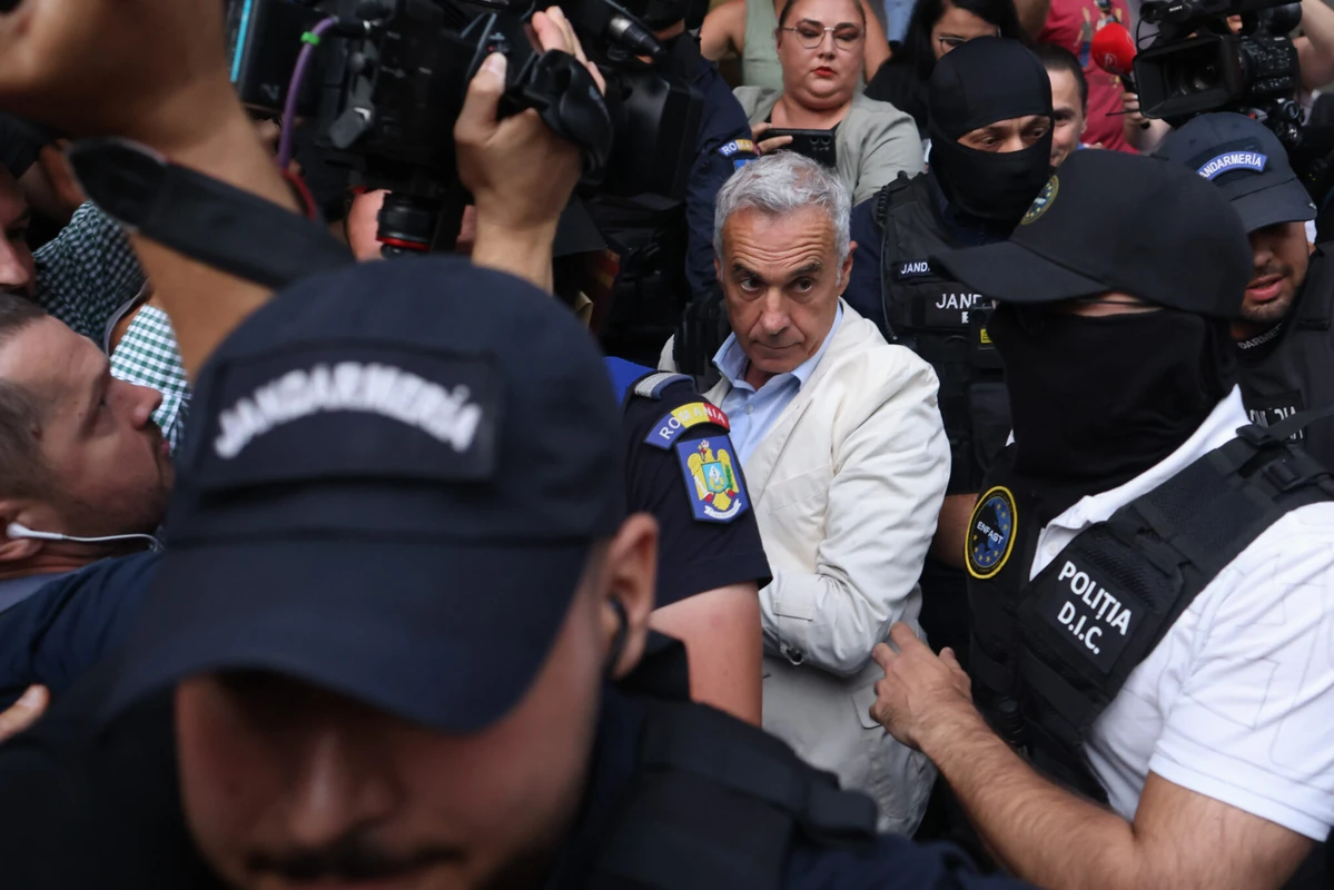 Romania! obligată să plătească daune morale unui salon, Percheziții în București, care este acuzat Călin Georgescu, Stenograme din dosarul lui Călin Georgescu, discuții despre azil politic, instanţă sechestrul pus pe vila din Mogoşoaia, urinat pe scenă în timpul unui concert, Călin Georgescu va fi scos din Arestul Central, acuzat că ar fi încercat să dea o lovitură de stat, Detalii explozive din ancheta lui Călin Georgescu, Termen la CAB în dosarul de tentativă de lovitură de stat, Horațiu Potra rămâne, 15 ani care a călcat cu motocicleta un copil, a transportat de două ori în același an material, abuz caini, accident mortal, dana marijuana, prins cu mita ascunsă, Lovitură pentru cel mai temut, CRIMA din NĂVODARI, cazul procurorului Bucurică, Procurorul pistolar rămâne, dosarul fraţilor Tate, confiscarea unor bunuri, pentru trafic de minori, act sexual cu un minor, Spune-i camerei de ce ești lovită, ”Vasile Deacu & Co” rămân sub control, Doi tineri au fost reținuți după ce au jefuit un bărbat pe o stradă din Câmpulung Moldovenesc, Un tânăr din Bunești a fost reținut după ce și-a terorizat bunicii cu un cuțit și spray paralizant pentru bani, Tânăr arestat pentru pornografie infantilă, Cetățean chinez prins la frontiera Stamora-Moravița cu un permis de conducere internațional fals. Documentul ar fi fost cumpărat de pe internet, Trei lideri ai clanului Duduianu au fost reţinuţi. Ce acuzaţii grave le aduc procurorii, Cristian Pomohaci rămâne în arest preventiv pentru 30 de zile. Magistrații i-au respins contestația, EXCLUSIV Victor Ciutacu dezlănțuit după arestarea lui Makaveli: „A fost ridicat de miliția economică. A ajuns în arest că a avut tupeul și inconștiența să-l denunțe pe Maricel Păcuraru. O făcătură ordinară”, Prosecutors investigate four individuals after explosion in Bucharest’s Rahova neighborhood, Dani Mocanu și luptătorul „Neveu” au fost duși la audieri la Ploiești. Dosarul în care sunt vizați, Laura Codruţa Kovesi despre dosarul Pfizergate: „Sper că va fi soluţionat în acest an”. Mesajele dintre von der Leyen şi şefii Pfizer vor fi investigate, UPDATE. Caracatița notarilor și executorilor judecătorești din dosarul ”Fabrica de moșteniri” speră să scape de măsurile preventive, DOSARUL „Fabrica de moșteniri”: individul care coordona caracatița notarilor și executorilor judecătorești acuzați că FURAU apartamentele bătrânilor scapă de arest, Dosarul Mineriada întors din nou la Parchetul General. Instanța a constatat nereguli majore în rechizitoriu, Romanian court moves mercenary Horațiu Potra from pre-trial detention to house arrest in alleged coup plot case, French court approves extradition of Paul of Romania to serve prison sentence, Romanian prosecutors open new investigation into Andrew Tate for incitement to hatred discrimination, Jurnalista Denise Rifai audiată la DNA în dosarul din care a fost disjuns cel al lui Ciprian Ciucu, Andrew Tate chemat din nou la DIICOT. Influencerul este cercetat pentru o nouă infracțiune, VIDEO Tiktokerul Alin Borcan susținător al lui Călin Georgescu reținut după ce s-a dat drept Piedone și a efectuat controale în numele ANPC. Ce au găsit anchetatorii în locuința lui, Continuă audierile în dosarul lui Ciucu. Microfoane plantate în mașină primarul Capitalei a ajuns în atenția DNA după ce fosta șefă a Oficiului pentru Jocuri de Noroc, Odeta Nestor a fost interceptată, Interlopul Fane Văncică trimis în judecată pentru șantaj după ce i-a cerut unui afacerist o taxă de protecție lunară de 25.000 de lei, ULTIMA ORĂ: Mario Iorgulescu opt ani şi opt luni de închisoare sentinţa e definitivă, Dr. Maria Miron cercetată pentru patru crime. Toți medicii de la Spitalul Sf. Pantelimon implicați în dosar chemați la Parchet, Decizie pentru Dani Mocanu și fratele său. Tribunalul București respinge cererea de reducere a pedepsei, Răsturnare de situaţie în „dosarul Potra”. Înalta Curte a pronunţat marţi sentinţa DEFINITIVĂ, Cristian Popescu Piedone poate fi judecat pentru corupție în dosarul Hotel Internațional Sinaia. Decizia este definitivă, Scene violente în Cluj: doi bărbați s-au bătut crunt și au lovit femeile care voiau să-i despartă, Revoltă în comuna timișeană Sânmihaiu Român: Localnicii sunt scandalizați de mutarea adolescentului implicat în crima de la Cenei, MUREȘ: Verificări privind orele suplimentare efectuate de poliţiştii implicați în căutarea suspectului de crimă Emil Gânj, Procurorii au finalizat ancheta în cazul uciderii lui Mario băiatul de 15 din Cenei. Ce se întâmplă cu principalul suspect din acest caz șocant, Fraţii Mocanu condamnaţi la închisoare pentru tentativă de omor şi prinşi în Italia aduşi în ţară, Ministerul Justiției readuce în prim plan CRIMA din Mangalia unde Loredana și-a ucis prietena și i-a pus trupul într-o valiză, Decizie în dosarul ”Fabrica de moșteniri”: Vlad Virgil rămâne în arest la domiciliu deși ceruse să își viziteze ferma, Dani Mocanu și fratele său au fost aduși în România pentru a-și executa pedepsele cu închisoarea. „Dacă vedeți asta m-au arestat”, Povestea de viață a lui Gregorian Bivolaru: de la folclorul tranziției la dosare penale, Lovitură finală la ÎCCJ: Mercenarul Horațiu Potra rămâne după gratii. Ce se întâmplă cu fiul și nepotul său, Doi copii din Călărași au ucis doi cățeluși cu o cruzime care i-a îngrozit până și pe anchetatori. Unul a filmat grozăvia, Suspectul crimei din Mureș este de negăsit de 6 zile, Marius Frumuzache pedofilul din Ploiești care își amețea victimele cu cloroform, Cazul Caracal Ultimul dosar al lui Gheorghe Dincă, CĂUTAT de 32 de ani de Poliția Română, French fugitive ‘The Fly’ is extradited to France after his arrest in Romania, After 9 months on the run a French fugitive who staged a deadly escape faced court in Romania