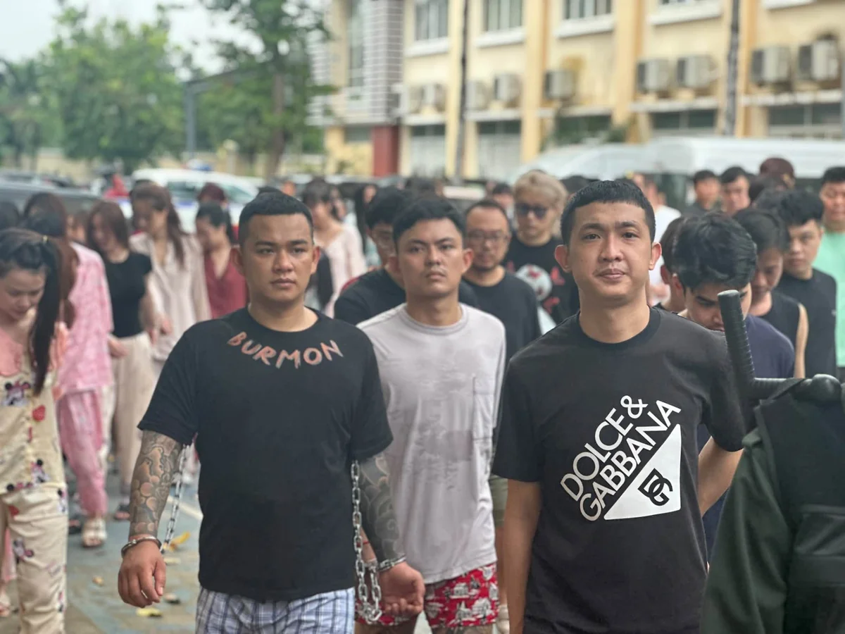 Vietnam! 2026.9-12 Đồng Tháp giết người, Trần Thị Hà Trang SN 2000, sử dụng trái phép vũ khí quân dụng, TikToker Phan Nhi Beauty, ô tô đám đông, trộm cắp xe máy, sâm Ngọc Linh, trục xuất vĩnh viễn nữ du khách, livestream đánh nhau, cưỡng đoạt tài sản tìm việc qua Facebook, bắt cóc trẻ em, đường dây chuyển tiền lậu, sản xuất súp bột giả, ngân hàng trả nợ lừa đảo, Tạ Phương Thảo SN 1995, Trịnh Thị Quyên SN 1994, Bắt Phạm Phương Anh SN 1999, Loạt “kiều nữ” bị bắt giữ, tấn công quán nước, nguyễn đức khiêm, Bùi Bách Nghĩa, Hà nội Chia tay kiện, nhà ở xã hội CT3 Kim Chung, Cựu Viện trưởng Pháp y tâm thần, giang hồ mạng, nhà nghỉ bạn gái, môi giới mại dâm, Trộm cắp tài sản Đền Phấn Động, thuê tài khoản ngân hàng, Diễn viên Kiều Thanh, Nguyễn Thị Hoài, Bùi Thị Hà Trang, Nguyễn Thu Hoài, Trần Thị Minh Anh, Nguyễn Thị Kiều Nga, Tử hình Nguyễn Văn Ty, vụ án mạng nghiêm trọng, bệnh tâm thần, công an mật, vụ lật ca nô Phú Quốc, tham ô tài sản, rửa tiền, chăn dắt, trường THCS Ba Đình cựu hiệu trưởng, vụ án mạng cầu Kroong, đầu tư tiền ảo thua lỗ, kẹo Kera giả, trộm nhôm, giám định tâm thần sai sự thật, Choco Trúc Phương, bé gái truy tìm mất tích, quán karaoke khiêu dâm, Mua bán trái phép chất ma túy, trốn thuế, thờ bên lề đường, gây rối trật tự Xô xát, chiếm đoạt tài sản, Án tử hình, Nguyễn Văn Huân ma tuý, cựu hiệu trưởng Dạy thêm, Nguyễn Thị Bình Ba Đình Dạy thêm, Trần Khánh Vy, trộm cắp tài sản, anh em nguyên nhân, nam nữ tử vong trong, ma túy xuyên quốc gia, phòng khám Trung Quốc, truy đuổi trên đường phố, cắt trộm dây điện, vợ chồng Trần Thị Nguyệt, phép chất ma túy, Tàng trữ trái phép chất ma túy, Khám xét khẩn cấp nơi ở, thảm án ở đồng nai, Tiếp viên hàng không ma túy, thầy hiệu phó tử vong, Trần Văn Thuấn, Ca sĩ Chi Dân, tấn công du khách, vụ án mạng Đồng Nai, 3 người tử vong ở Đồng Nai, chạy án lao động bất hợp pháp, ma túy mua bán, Nhập cảnh trái phép, 70 giao dịch chuyển khoản, Kiểm tra phòng trọ số 41, Nguyễn Ánh Tuyết SN 1972, Vụ nhóm khách nữ túm tóc tài xế taxi