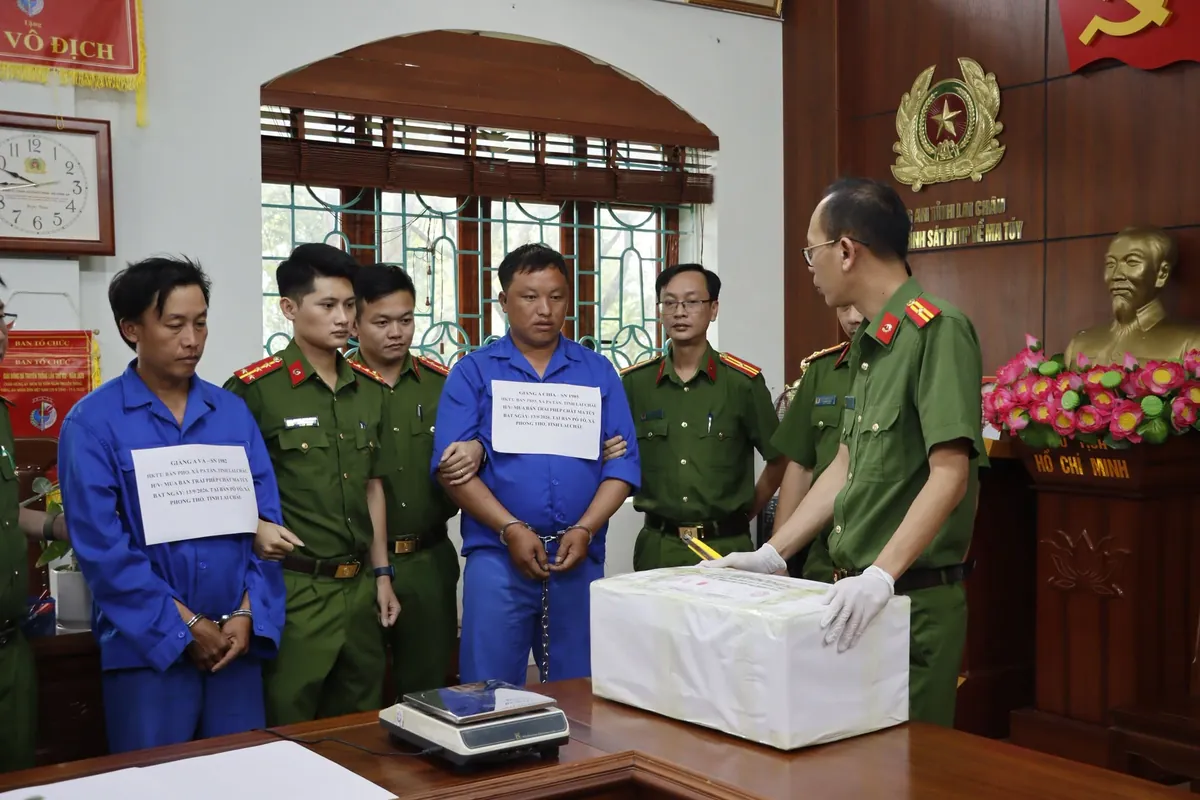 Vietnam! 2026.9-12 luyện kim nhận hối lộ, đánh bạc rửa tiền, Viện Pháp y tâm thần trung ương Lê Văn Đông, trộm cắp xã Triệu Cơ, quan trắc môi trường mua bán trái phép hóa đơn, Đặng Thị Lý tham ô tài sản, lừa đảo Chiếm đoạt, mâu thuẫn gia đình, mua bán người xuyên quốc gia, mua bán 20 bánh heroin, trục xuất nhập cảnh trái phép, kiểm tra phòng trọ, đông y tân dược, Vi phạm quy định về hoạt động xuất bản, lừa đảo chiếm đoạt tài sản, tổ chức sử dụng trái phép chất ma tuý, mua dâm người dưới 18 tuổi, đường dây mạo danh bác sĩ thẩm mỹ, trộm chó Hưng Yên, Viện Pháp y tâm thần trung ương nhận hối lộ, Đồng Tháp giết người, Trần Thị Hà Trang SN 2000, sử dụng trái phép vũ khí quân dụng, TikToker Phan Nhi Beauty, ô tô đám đông, trộm cắp xe máy, sâm Ngọc Linh, trục xuất vĩnh viễn nữ du khách, livestream đánh nhau, cưỡng đoạt tài sản tìm việc qua Facebook, bắt cóc trẻ em, đường dây chuyển tiền lậu, sản xuất súp bột giả, ngân hàng trả nợ lừa đảo, Tạ Phương Thảo SN 1995, Trịnh Thị Quyên SN 1994, Bắt Phạm Phương Anh SN 1999, Loạt “kiều nữ” bị bắt giữ, tấn công quán nước, nguyễn đức khiêm, Bùi Bách Nghĩa, Hà nội Chia tay kiện, nhà ở xã hội CT3 Kim Chung, Cựu Viện trưởng Pháp y tâm thần, giang hồ mạng, nhà nghỉ bạn gái, môi giới mại dâm, Trộm cắp tài sản Đền Phấn Động, thuê tài khoản ngân hàng, Diễn viên Kiều Thanh, Nguyễn Thị Hoài, Bùi Thị Hà Trang, Nguyễn Thu Hoài, Trần Thị Minh Anh, Nguyễn Thị Kiều Nga, Tử hình Nguyễn Văn Ty, vụ án mạng nghiêm trọng, bệnh tâm thần, công an mật, vụ lật ca nô Phú Quốc, tham ô tài sản, rửa tiền, chăn dắt, trường THCS Ba Đình cựu hiệu trưởng, vụ án mạng cầu Kroong, đầu tư tiền ảo thua lỗ, kẹo Kera giả, trộm nhôm, giám định tâm thần sai sự thật, Choco Trúc Phương, bé gái truy tìm mất tích, quán karaoke khiêu dâm, Mua bán trái phép chất ma túy, trốn thuế, thờ bên lề đường, gây rối trật tự Xô xát, chiếm đoạt tài sản, Án tử hình, Nguyễn Văn Huân ma tuý, cựu hiệu trưởng Dạy thêm, Nguyễn Thị Bình Ba Đình Dạy thêm, Trần Khánh Vy, trộm cắp tài sản, anh em nguyên nhân, nam nữ tử vong trong, ma túy xuyên quốc gia, phòng khám Trung Quốc, truy đuổi trên đường phố, cắt trộm dây điện, vợ chồng Trần Thị Nguyệt, phép chất ma túy, Tàng trữ trái phép chất ma túy, Khám xét khẩn cấp nơi ở, thảm án ở đồng nai, Tiếp viên hàng không ma túy, thầy hiệu phó tử vong, Trần Văn Thuấn, Ca sĩ Chi Dân, tấn công du khách, vụ án mạng Đồng Nai, 3 người tử vong ở Đồng Nai, chạy án lao động bất hợp pháp, ma túy mua bán, Nhập cảnh trái phép, 70 giao dịch chuyển khoản, Kiểm tra phòng trọ số 41, Nguyễn Ánh Tuyết SN 1972, Vụ nhóm khách nữ túm tóc tài xế taxi